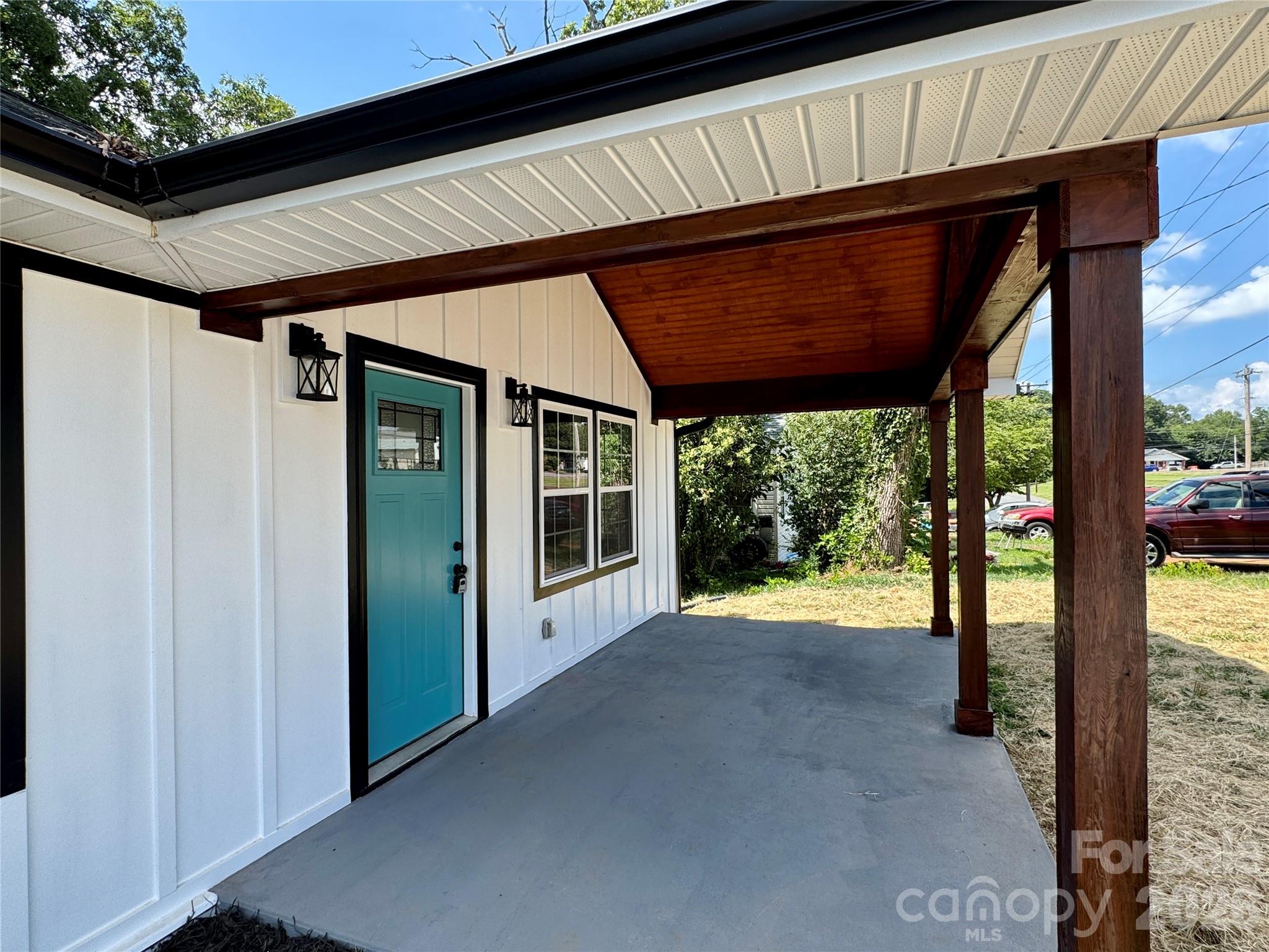 142 S Morrow Avenue — Albemarle