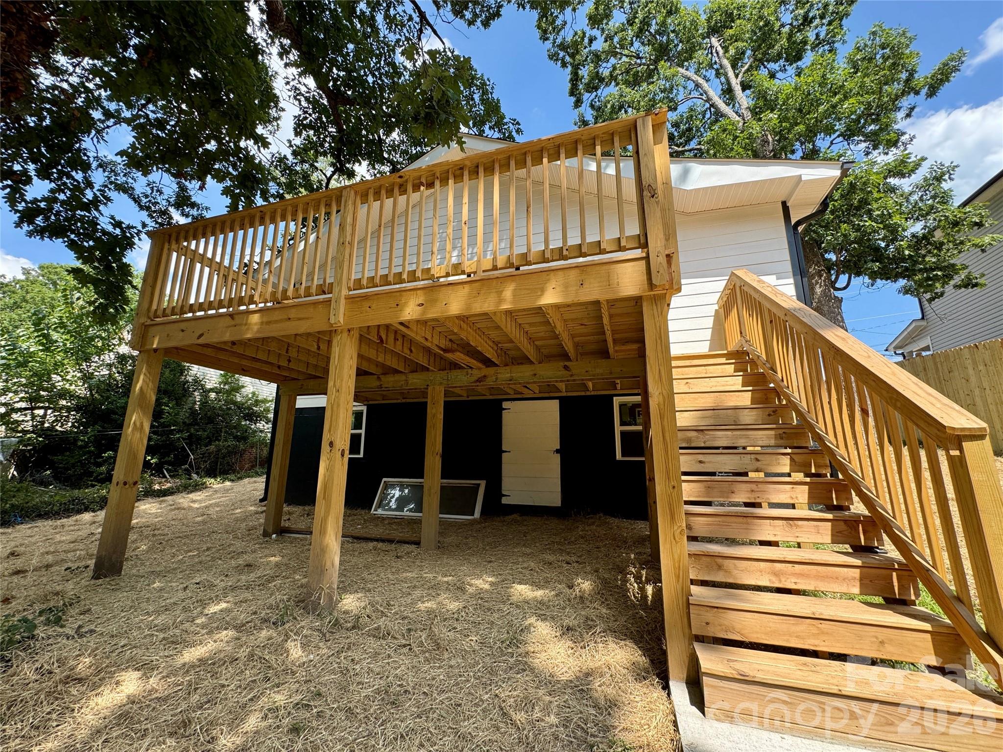 142 S Morrow Avenue — Albemarle