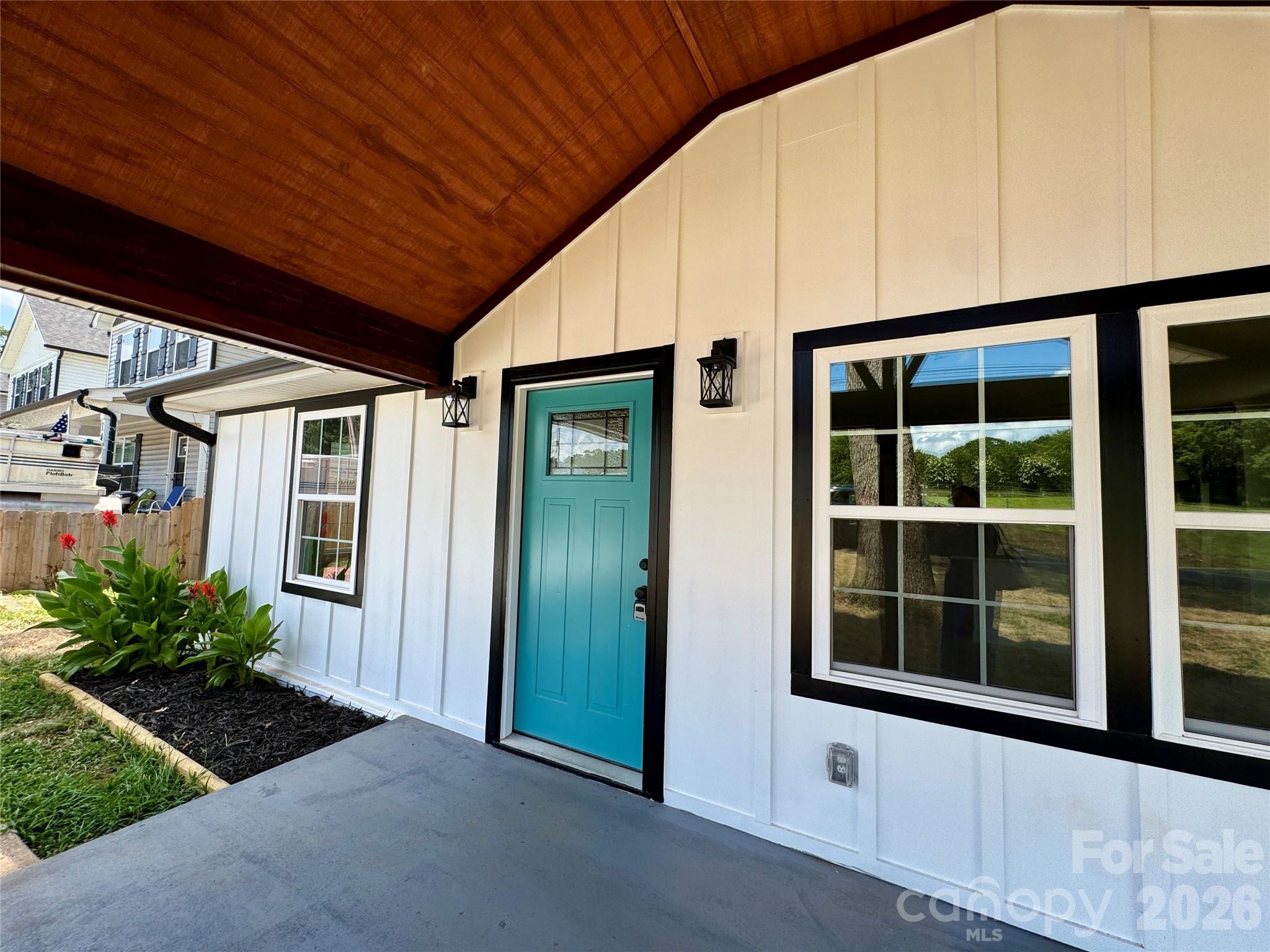 142 S Morrow Avenue — Albemarle