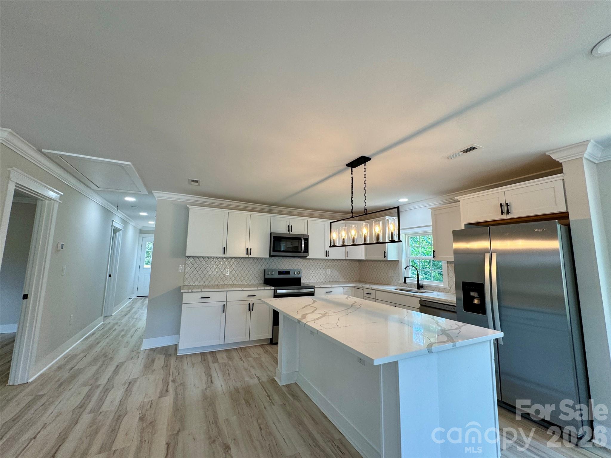142 S Morrow Avenue — Albemarle
