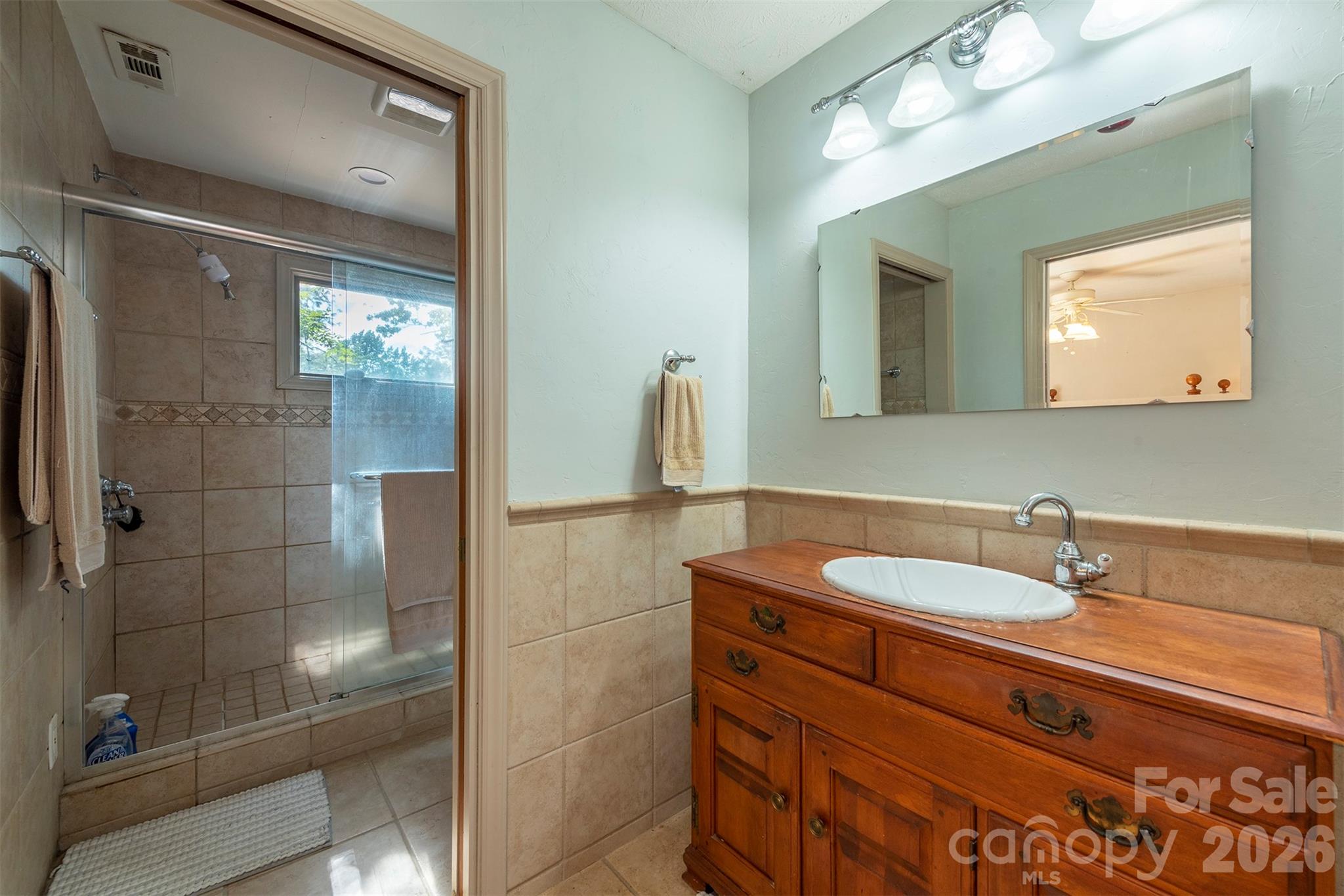 10 Chestnut Ridge Road — Mills River