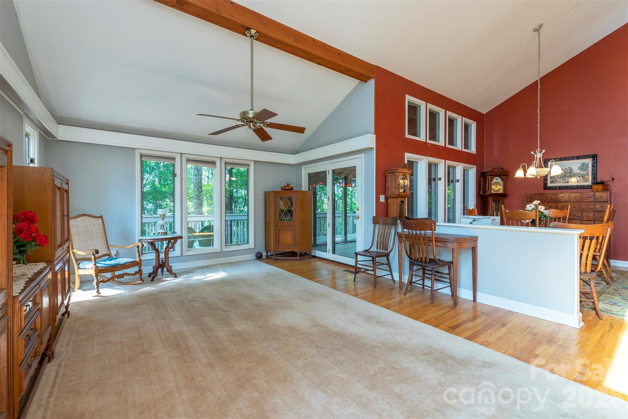 10 Chestnut Ridge Road — Mills River