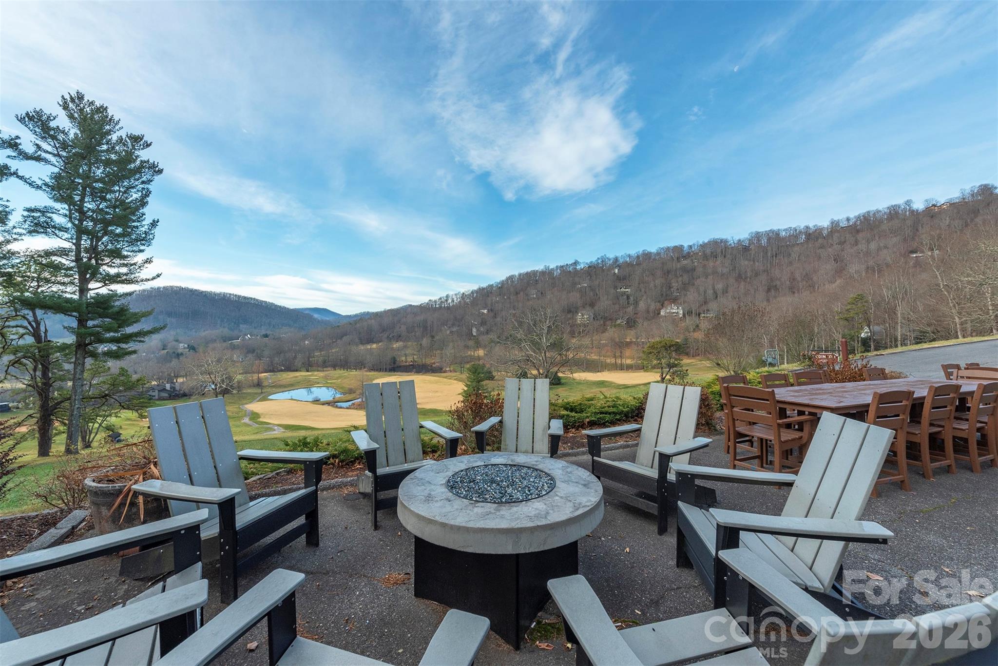 10 Chestnut Ridge Road — Mills River
