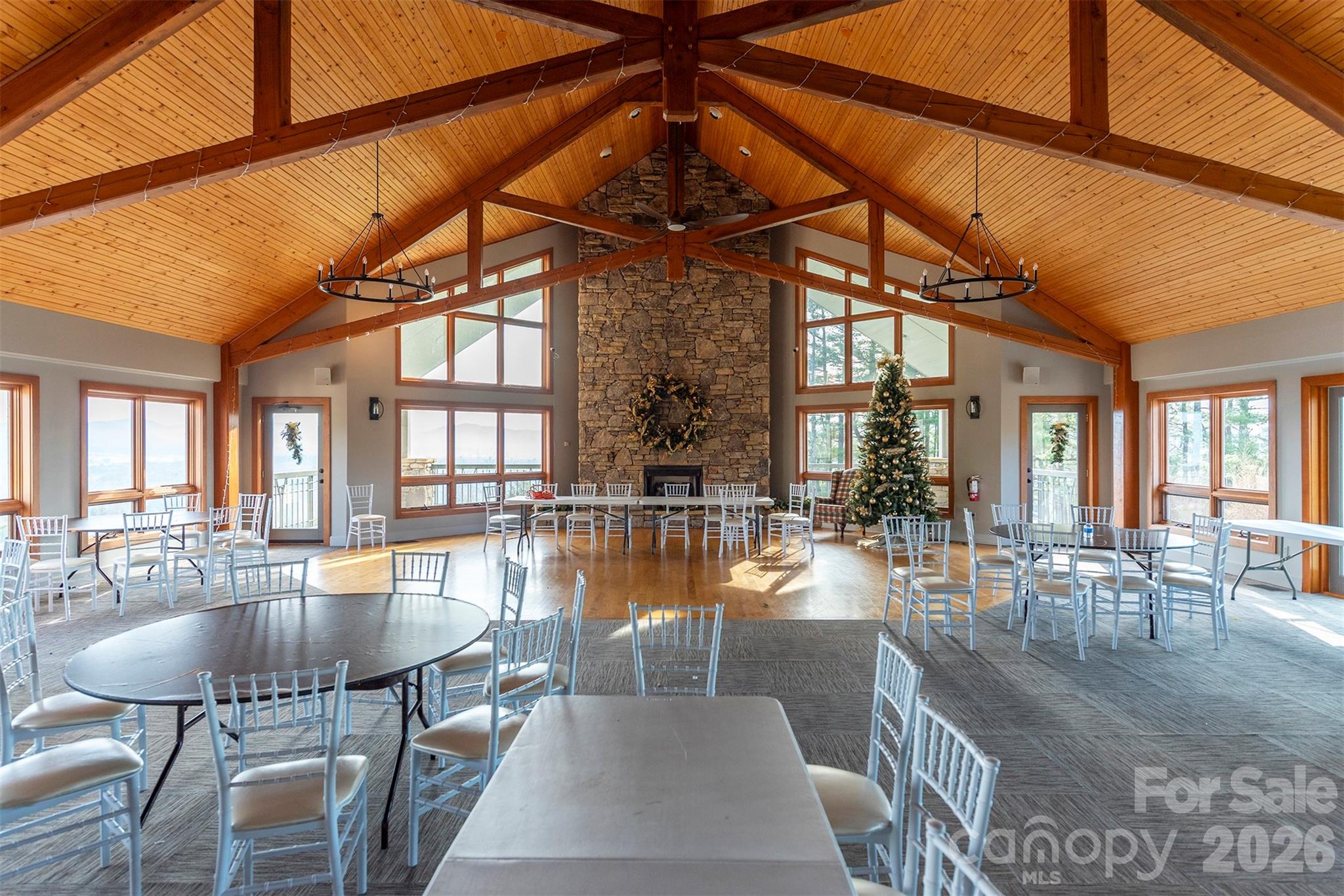 10 Chestnut Ridge Road — Mills River