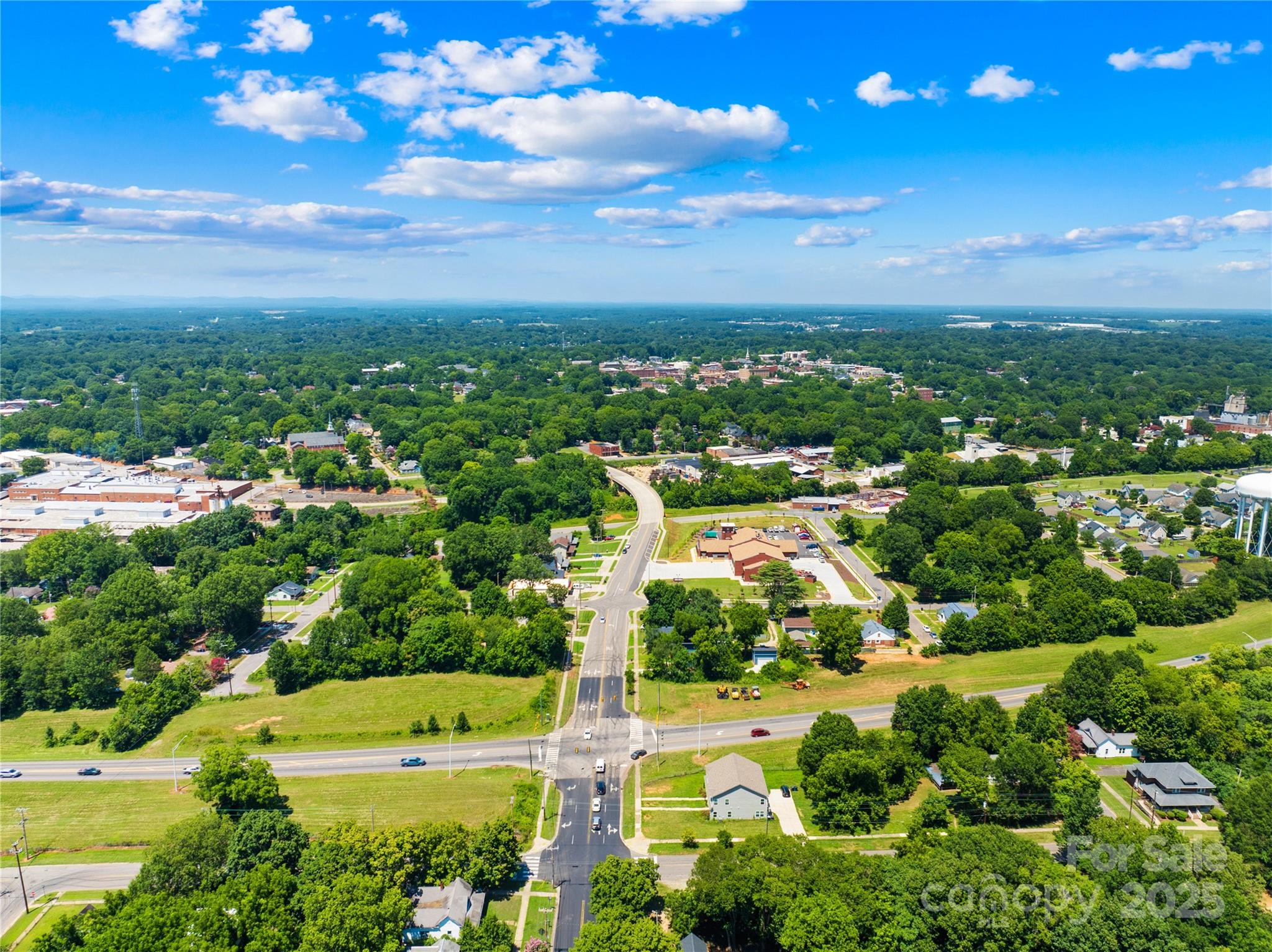 911 Wilson W Lee Boulevard — Statesville