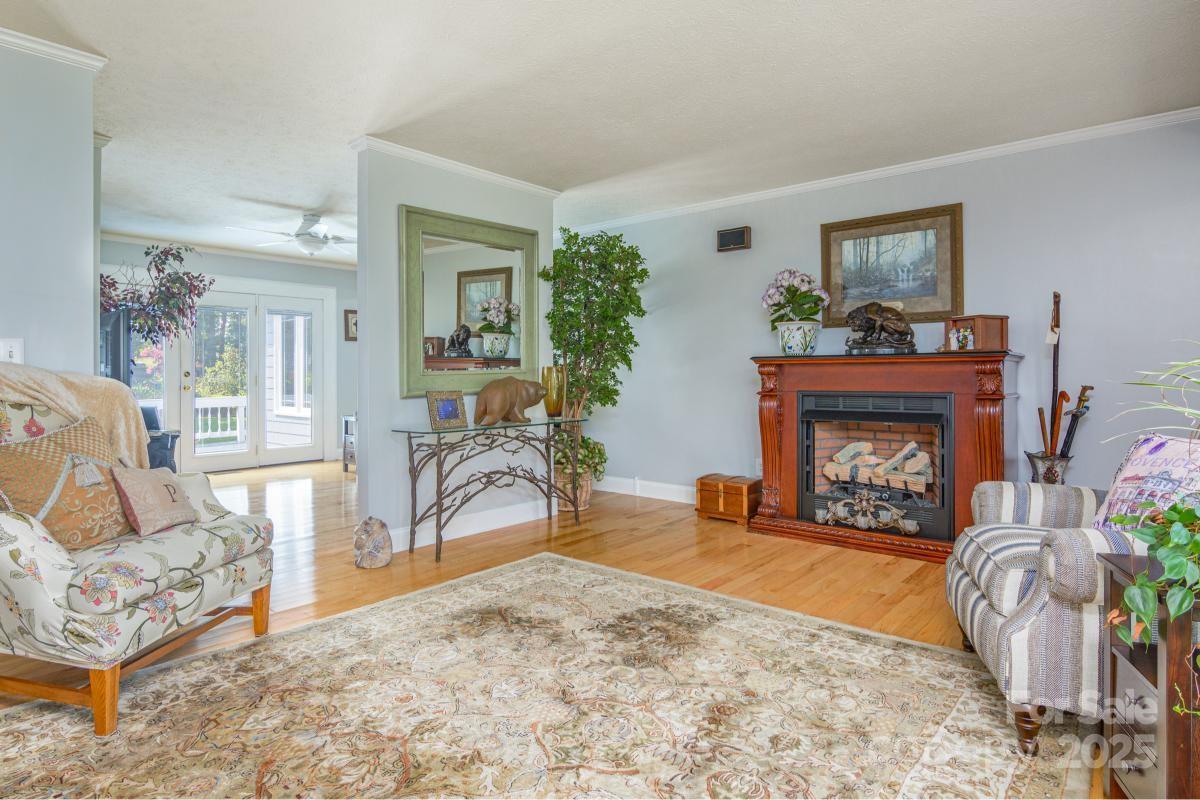 231 Kimberly Ann Drive — Hendersonville
