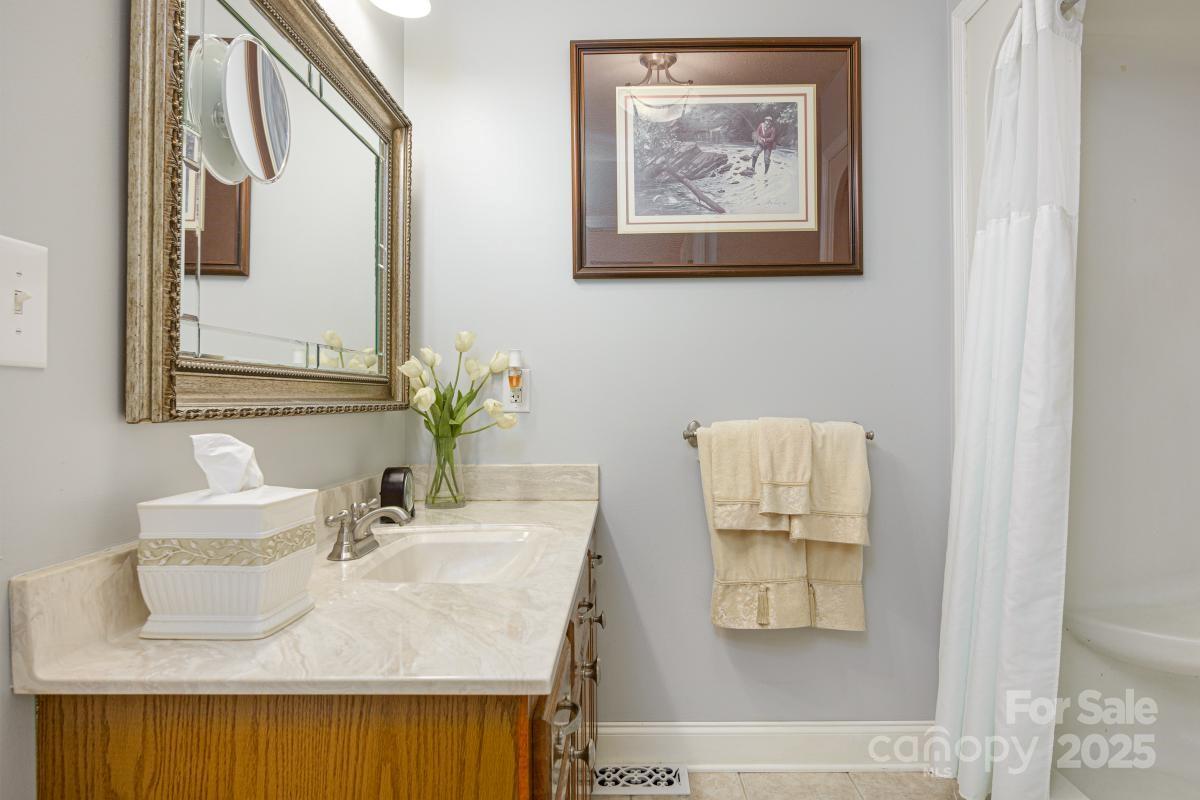 231 Kimberly Ann Drive — Hendersonville