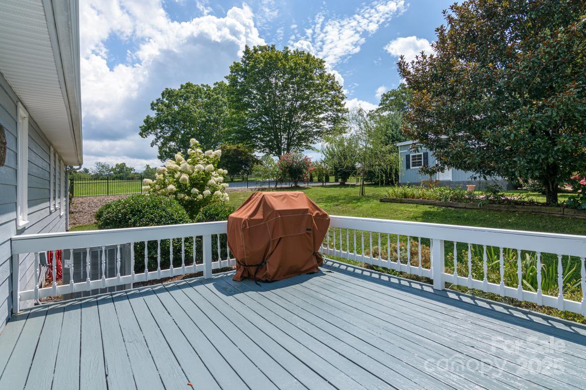 231 Kimberly Ann Drive — Hendersonville