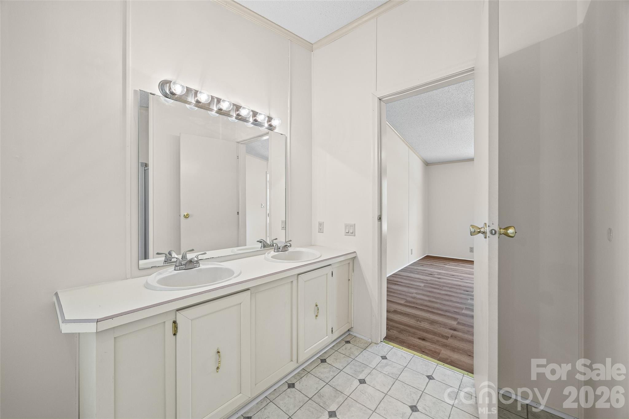 953 Bollinger Pond Drive — Clover