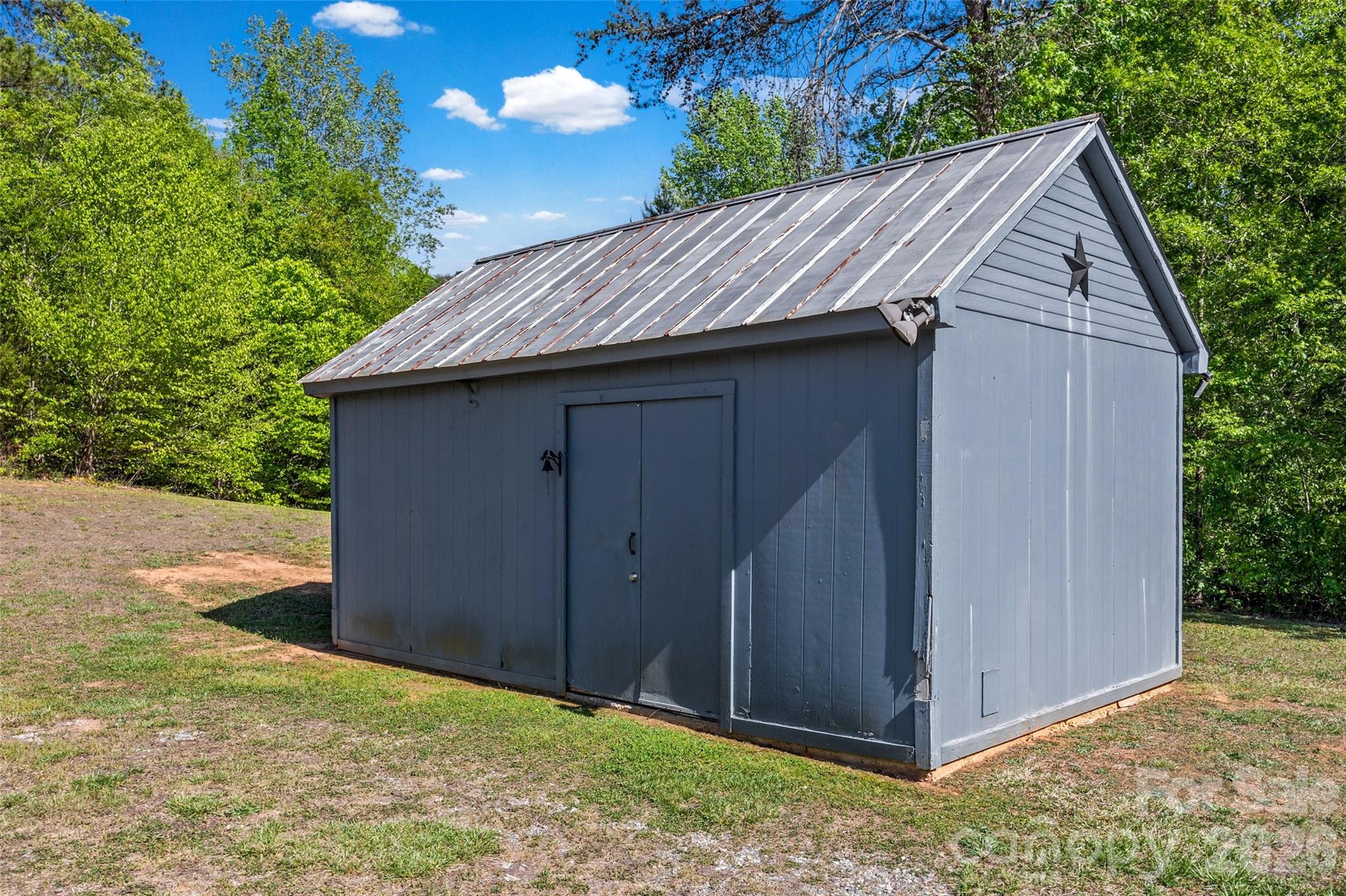 953 Bollinger Pond Drive — Clover