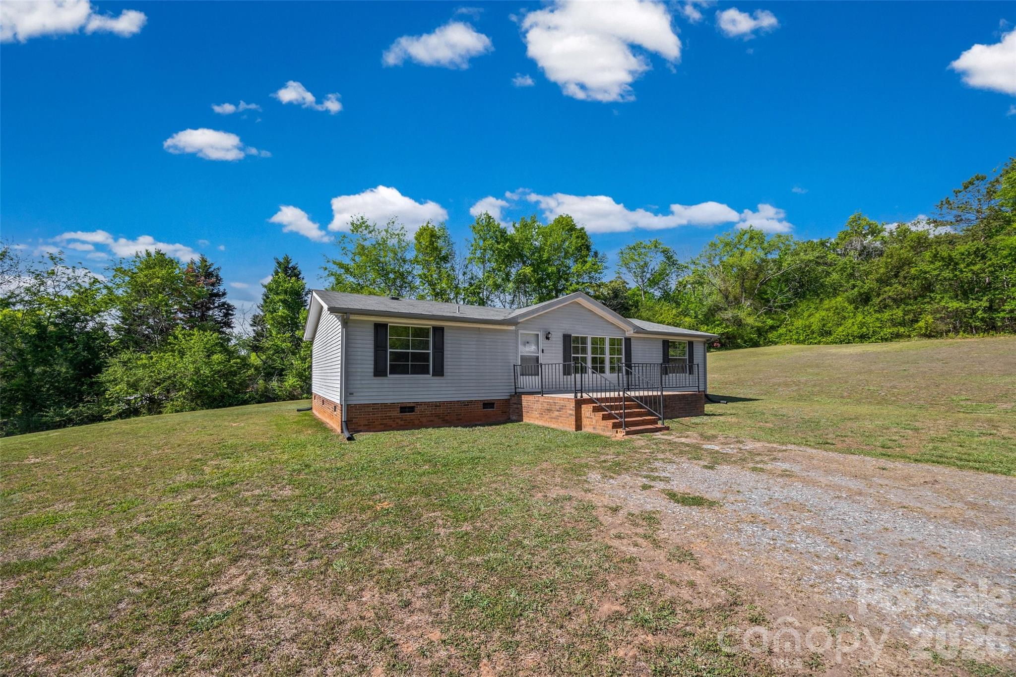 953 Bollinger Pond Drive — Clover