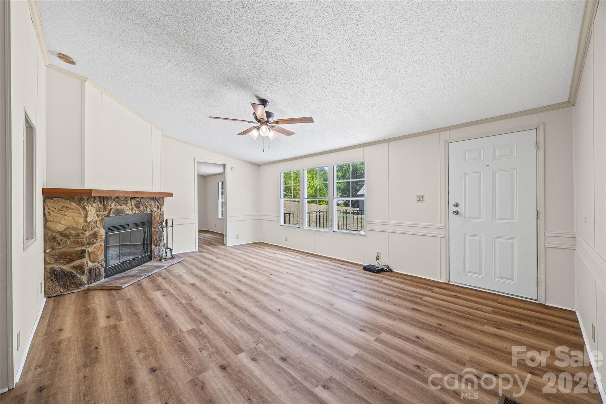 953 Bollinger Pond Drive — Clover