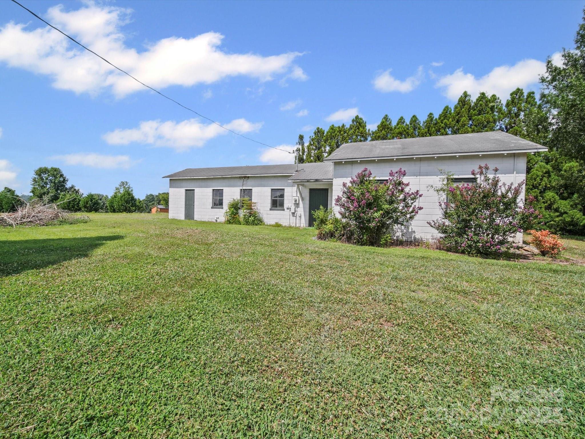 16801 Randalls Ferry Road — Norwood