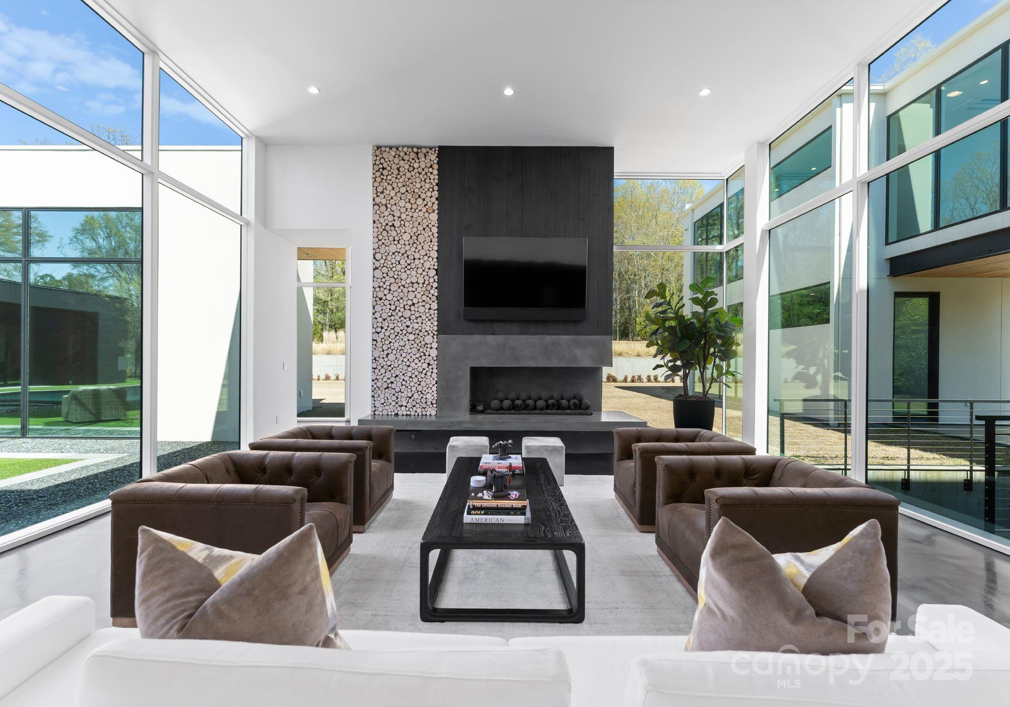 4817 Carmel Park Drive — Charlotte