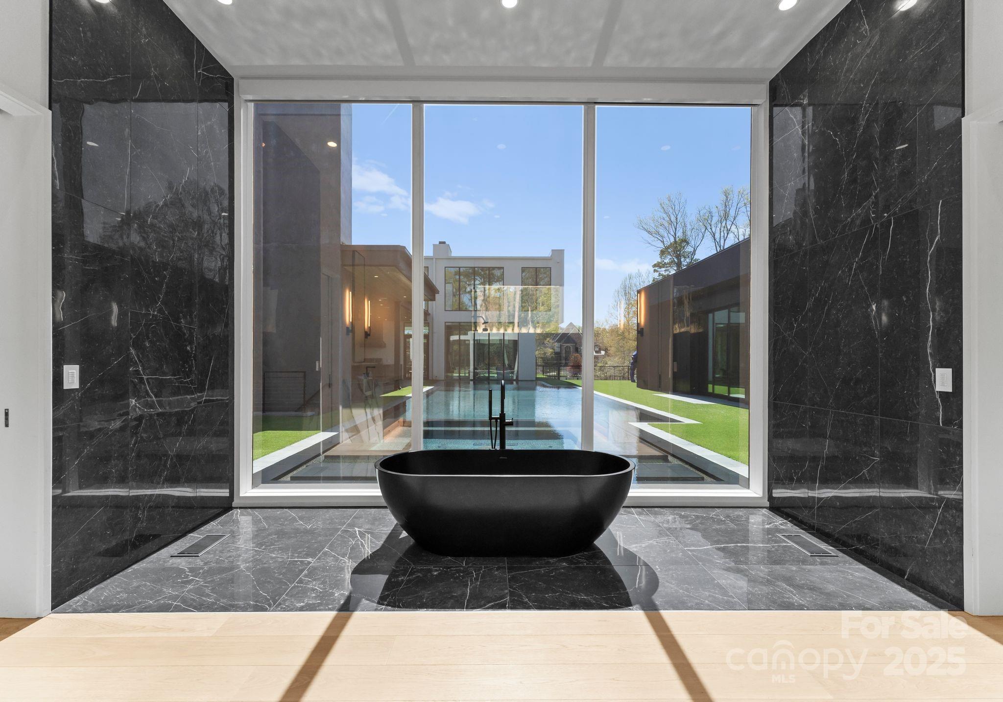 4817 Carmel Park Drive — Charlotte