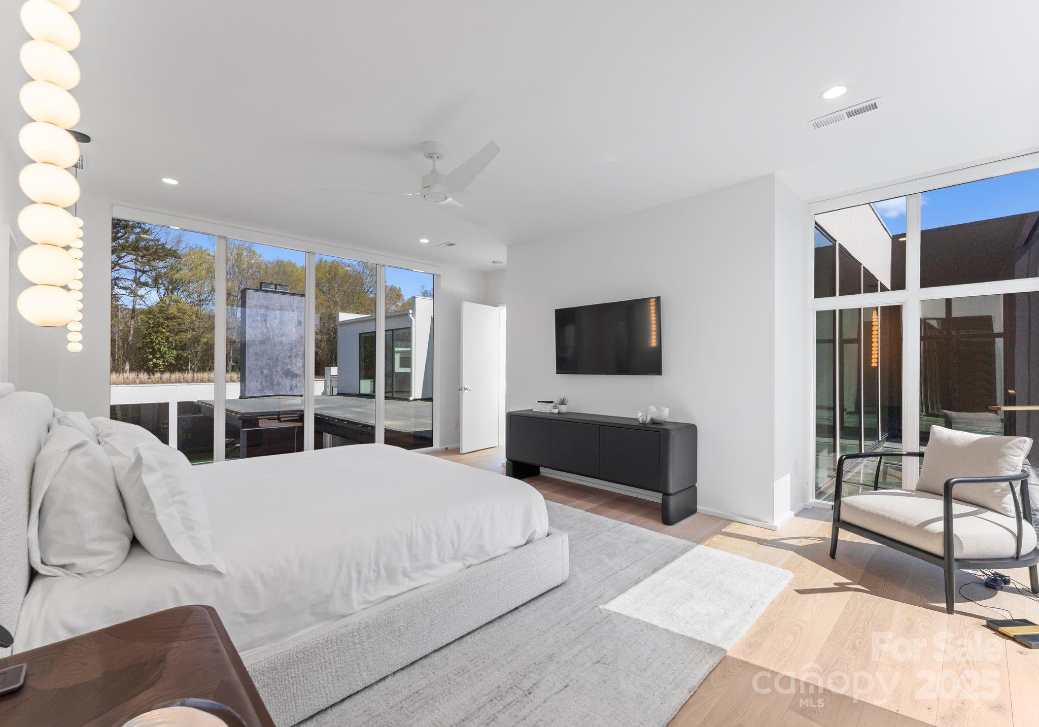 4817 Carmel Park Drive — Charlotte