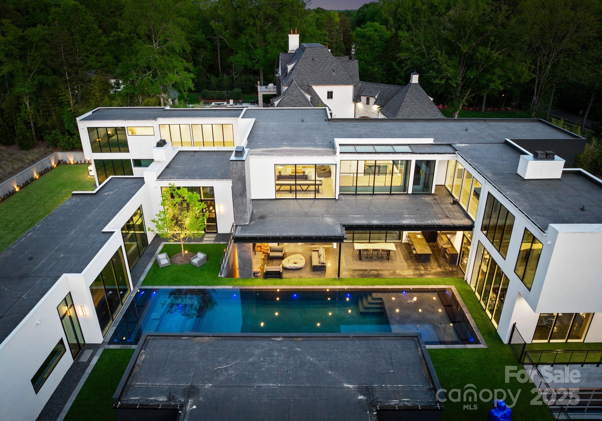 4817 Carmel Park Drive — Charlotte