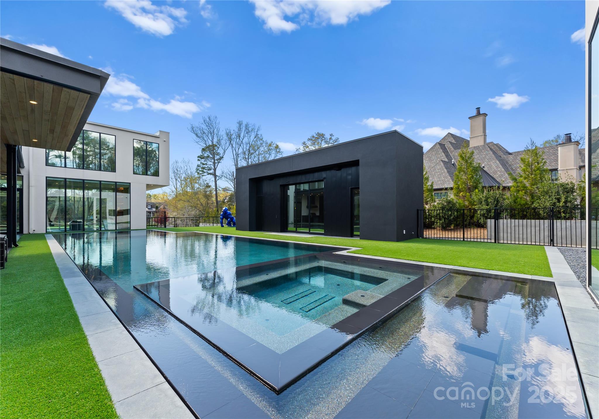 4817 Carmel Park Drive — Charlotte
