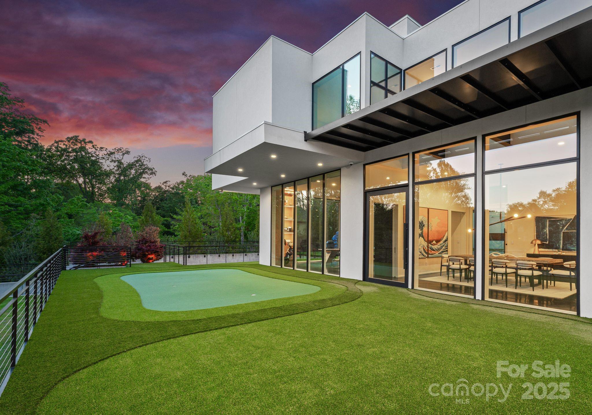 4817 Carmel Park Drive — Charlotte