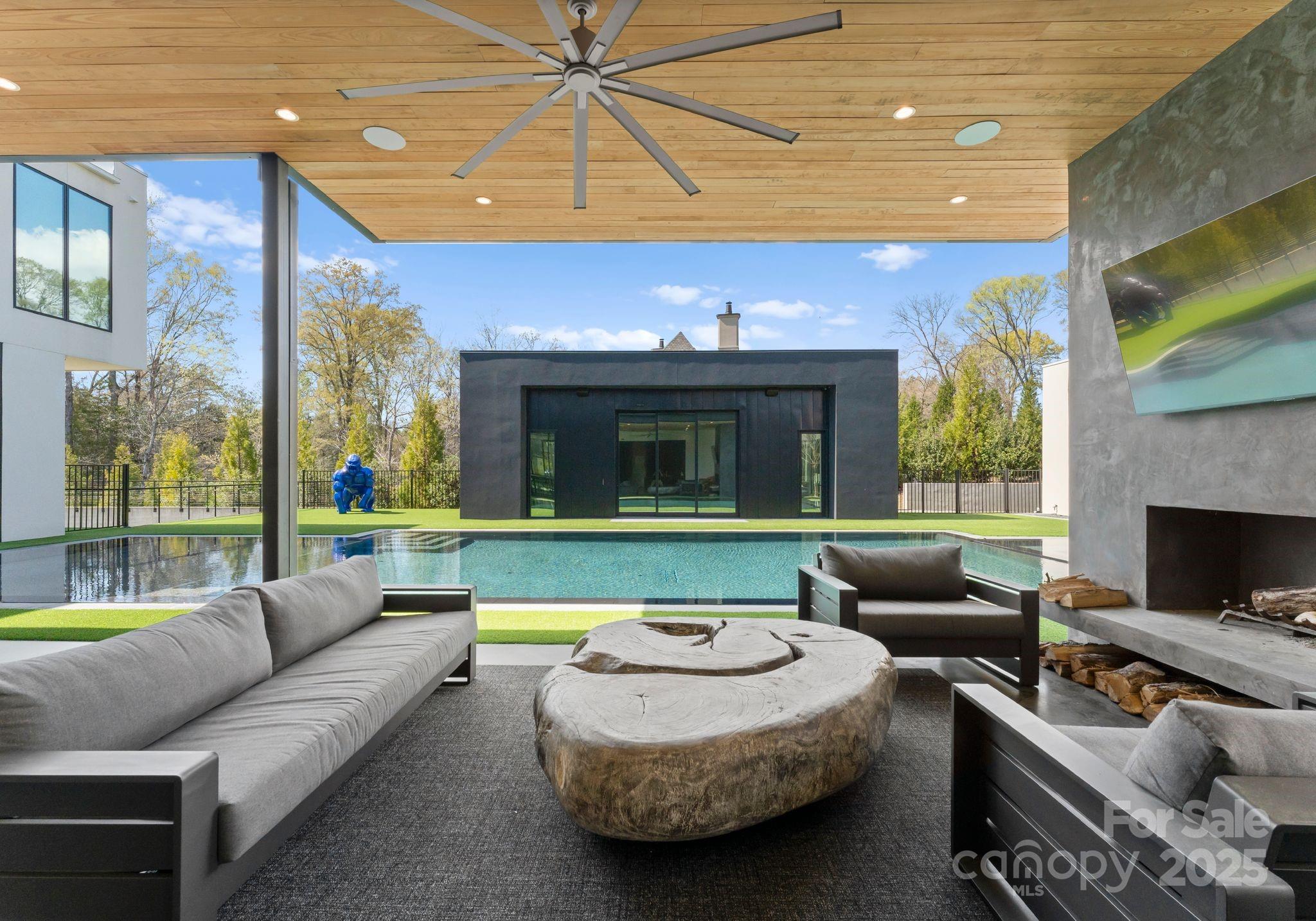 4817 Carmel Park Drive — Charlotte