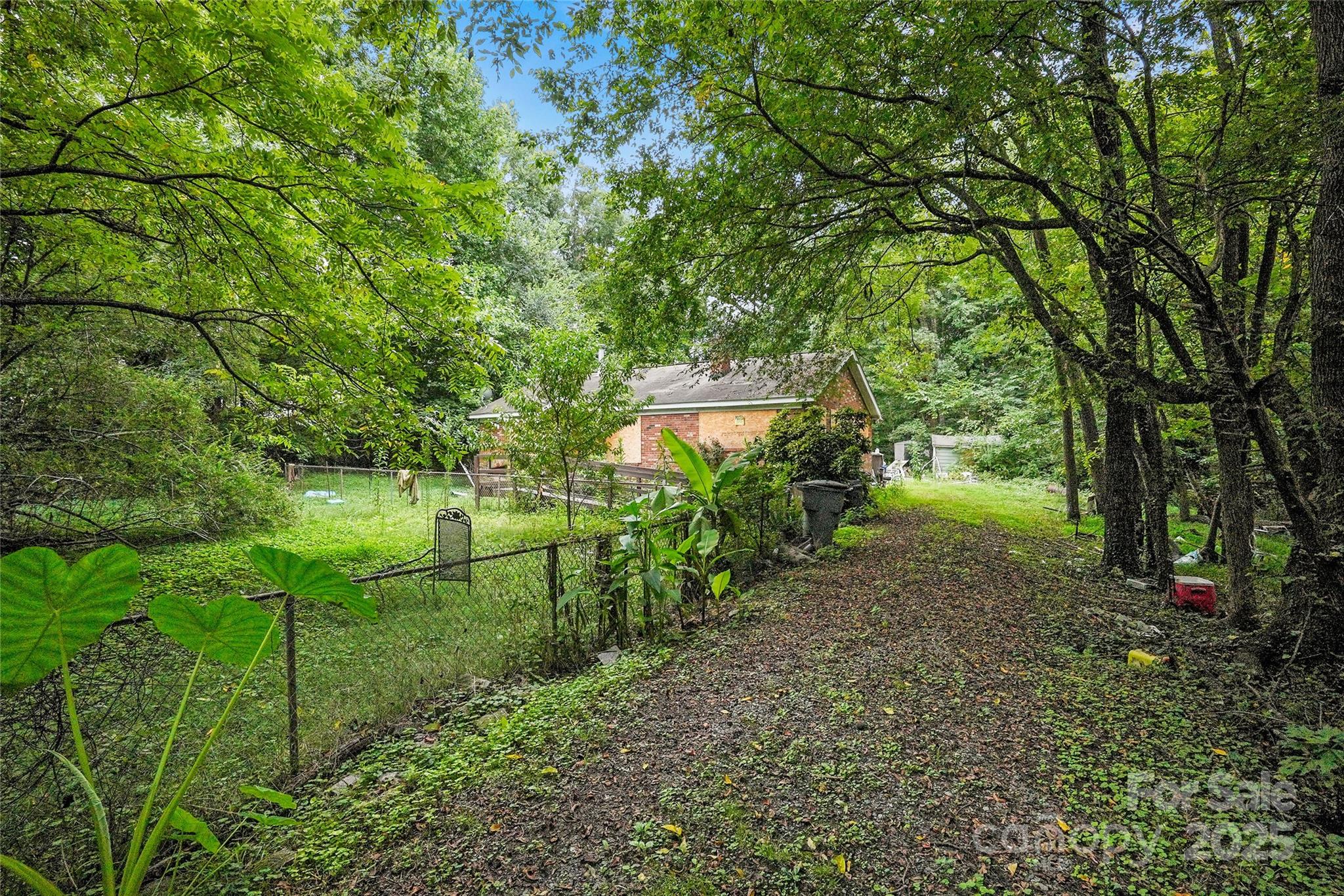6109 Paw Creek Road — Charlotte