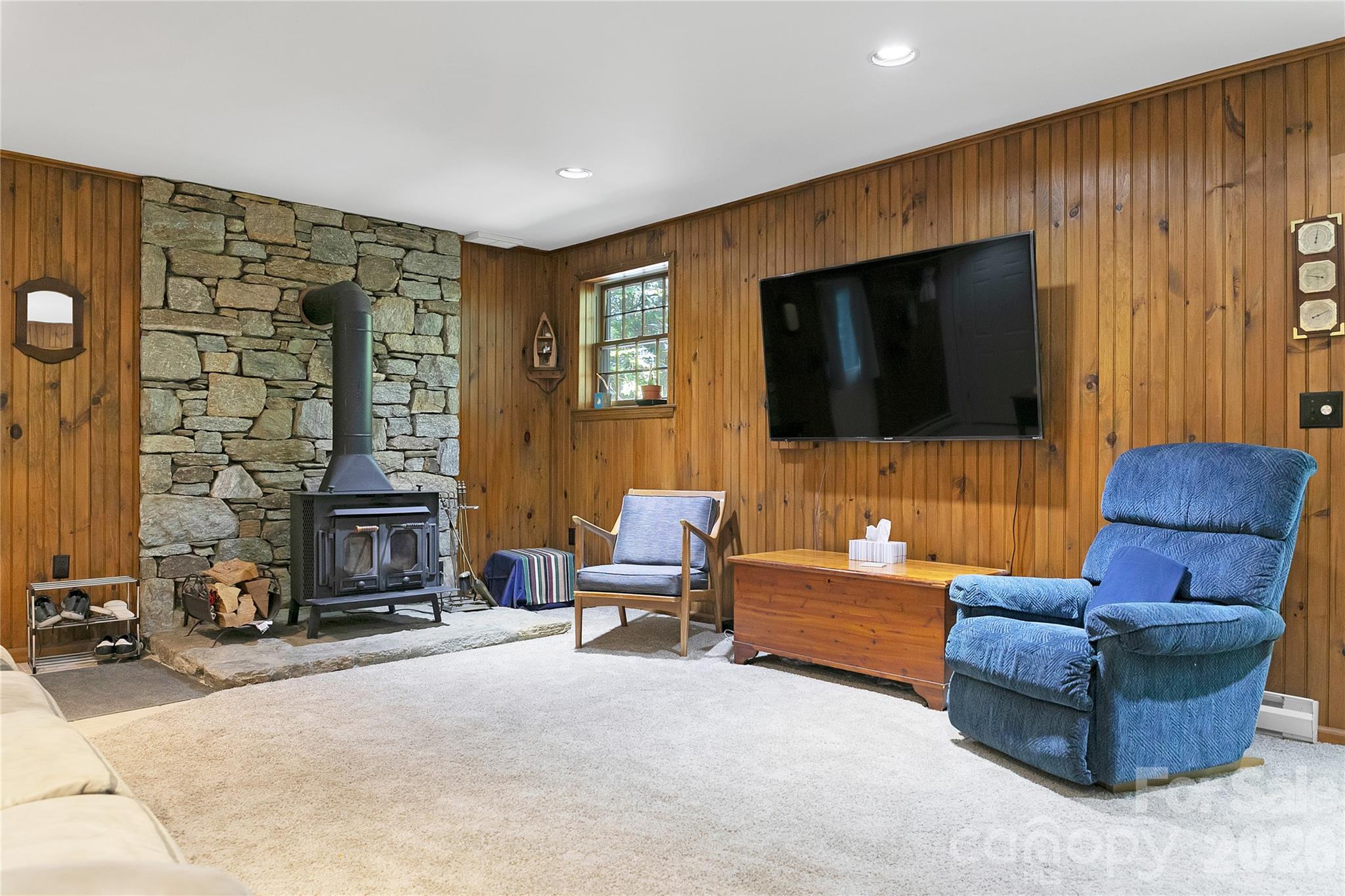 239 Three Mile Knob Road — Pisgah Forest