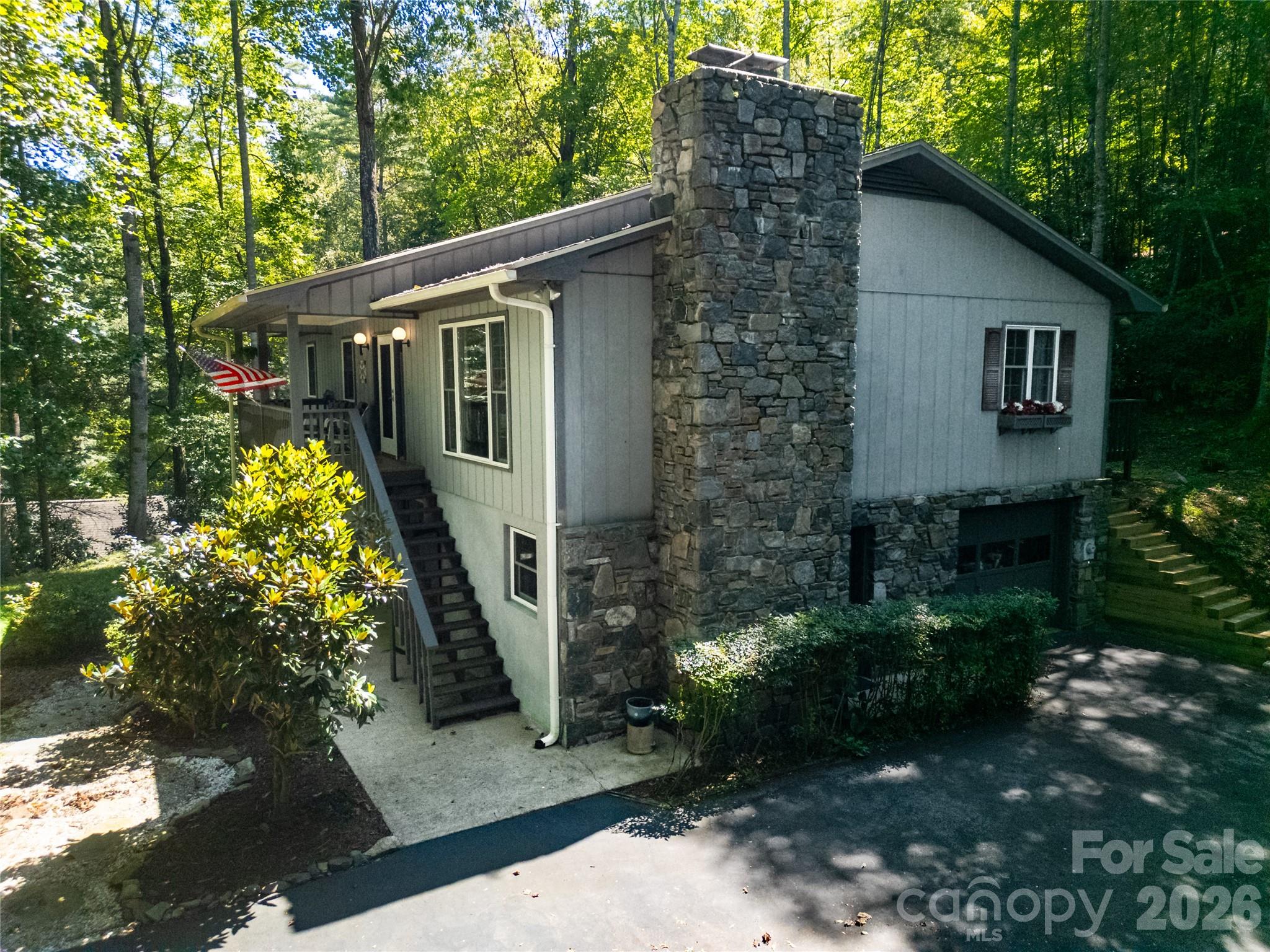 239 Three Mile Knob Road — Pisgah Forest