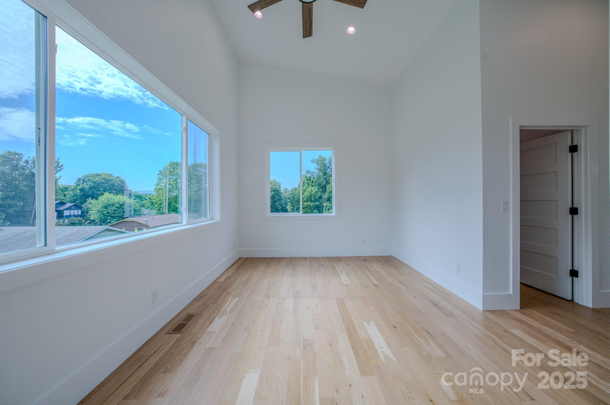 133 S Grove Street — Asheville