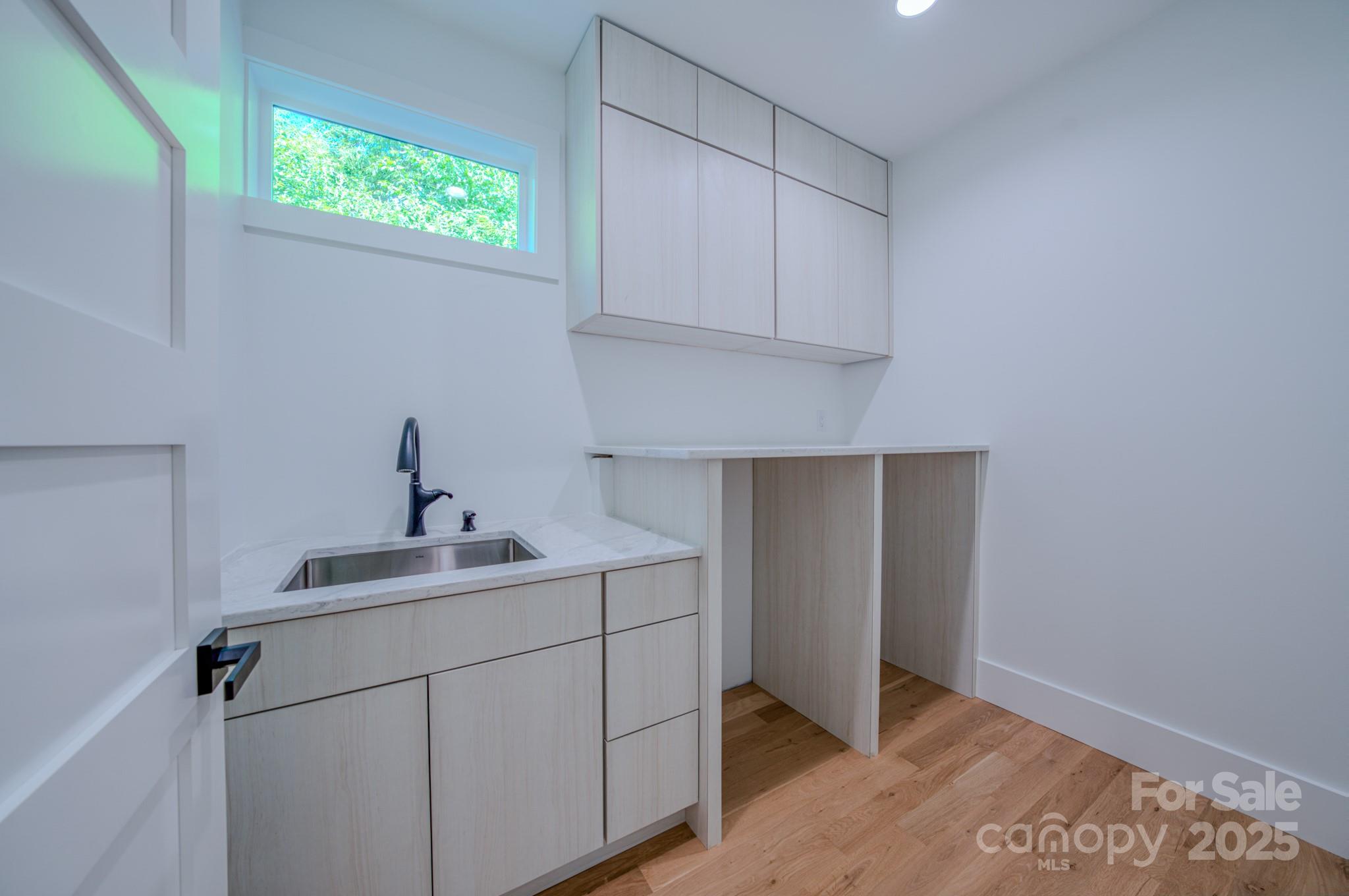 133 S Grove Street — Asheville