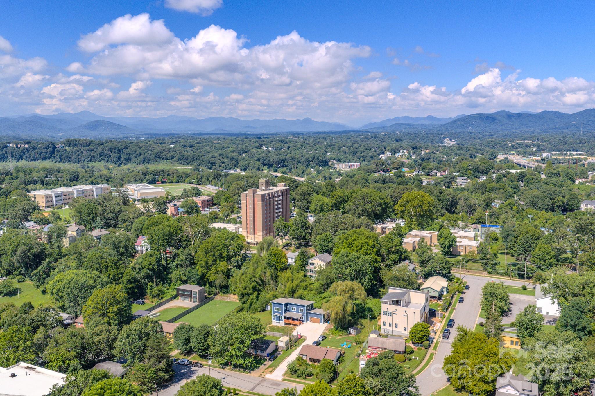 133 S Grove Street — Asheville