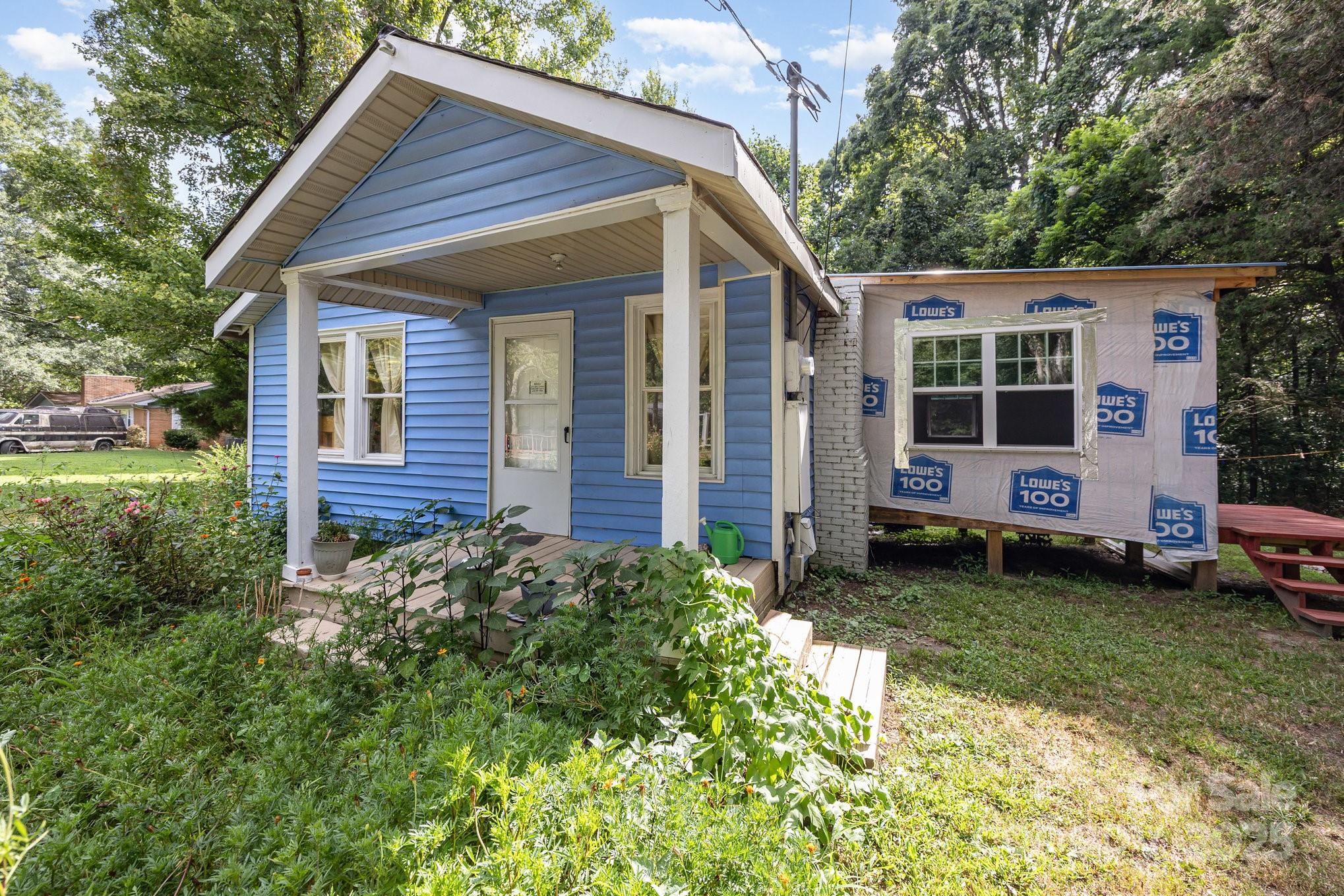 1110 Wall Street — Statesville