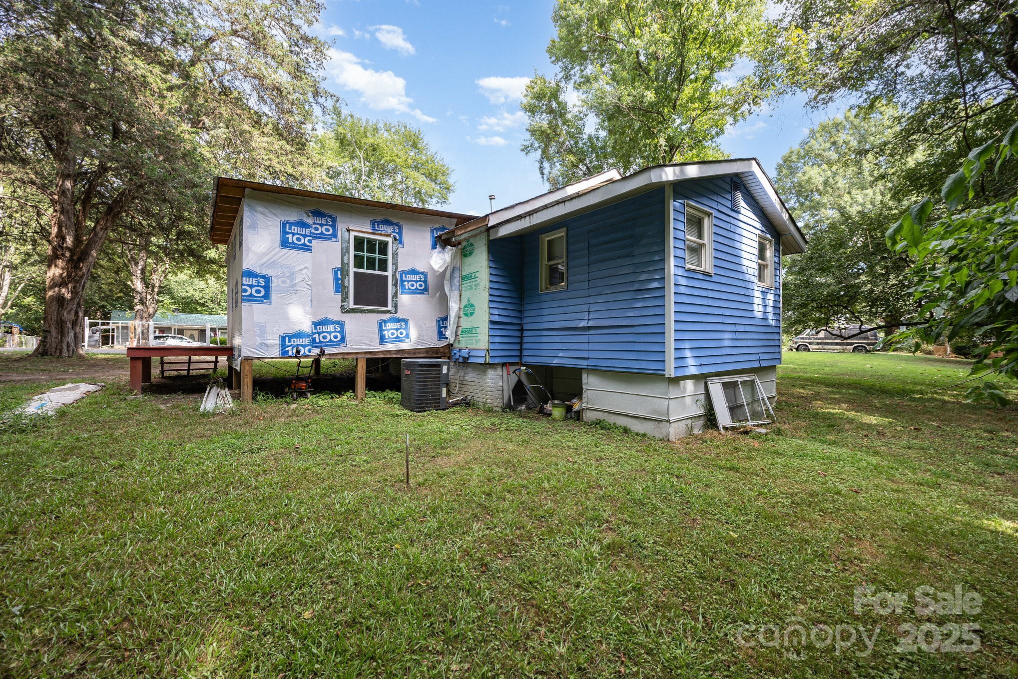 1110 Wall Street — Statesville