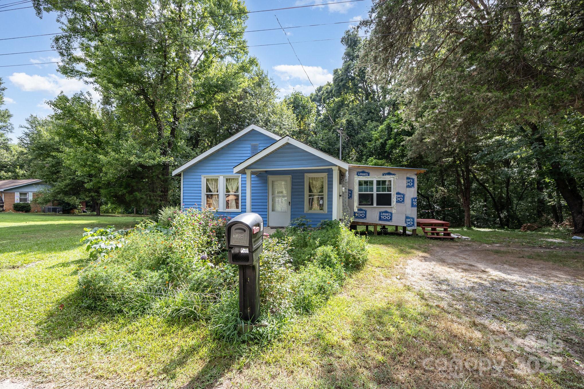 1110 Wall Street — Statesville