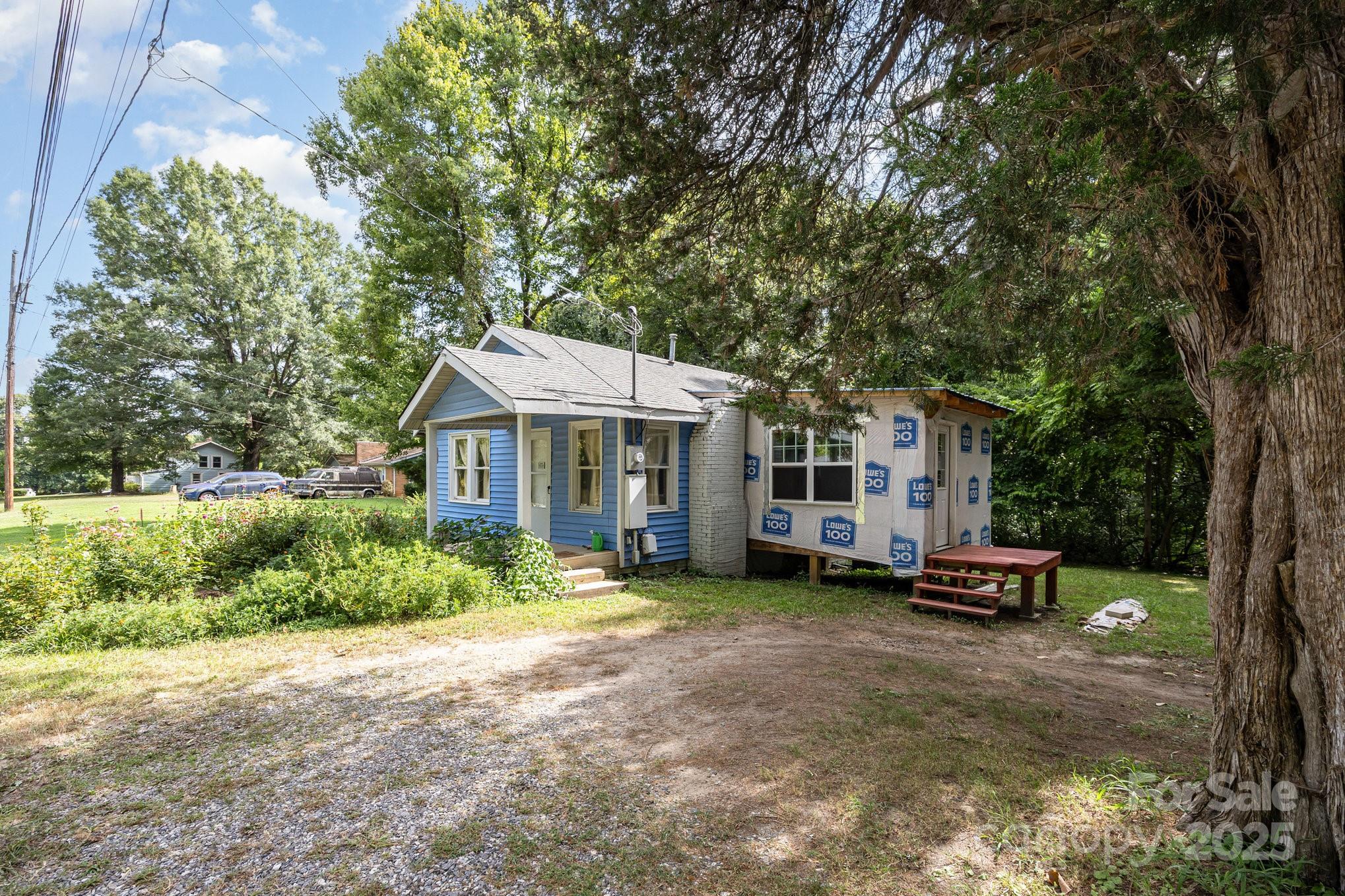 1110 Wall Street — Statesville