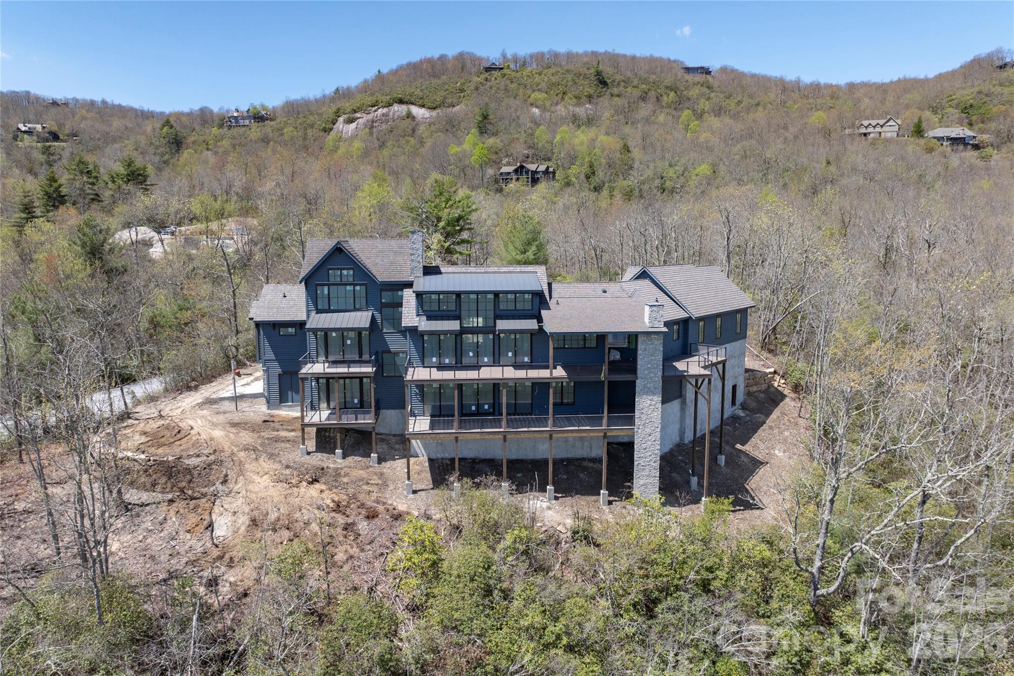341 Mills Creek Point — Lake Toxaway