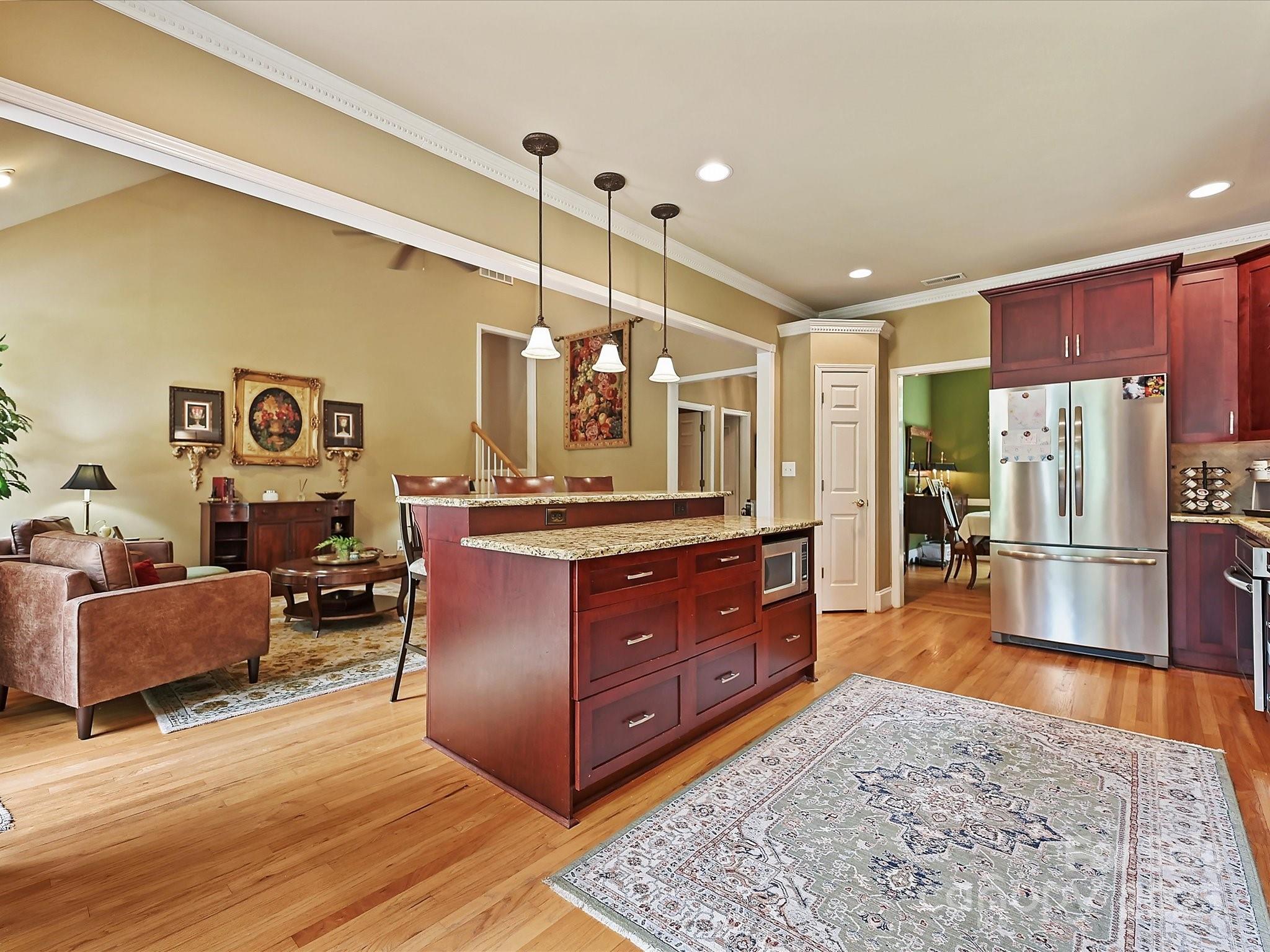 11902 Mountain Crest Circle — Charlotte