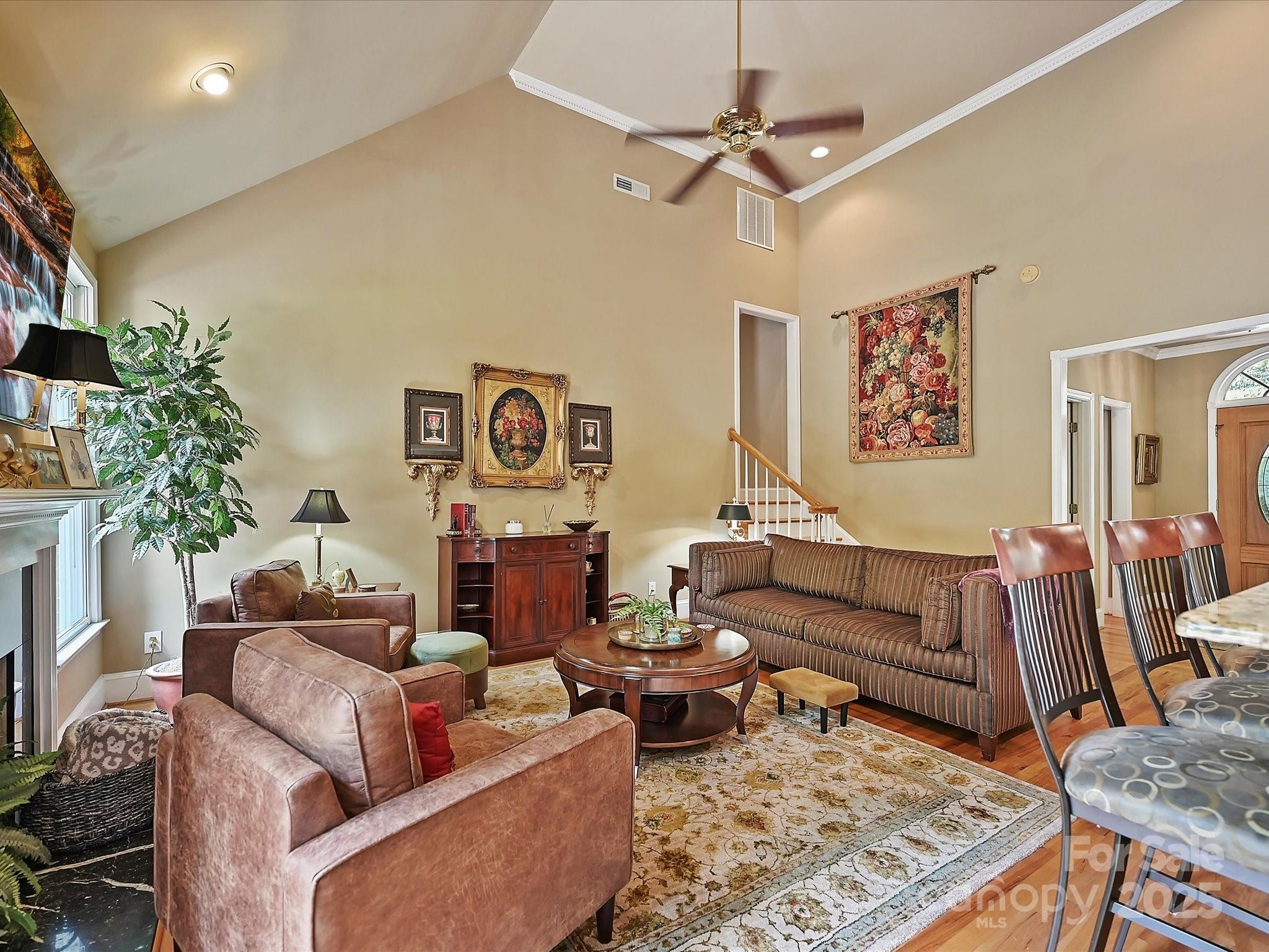 11902 Mountain Crest Circle — Charlotte