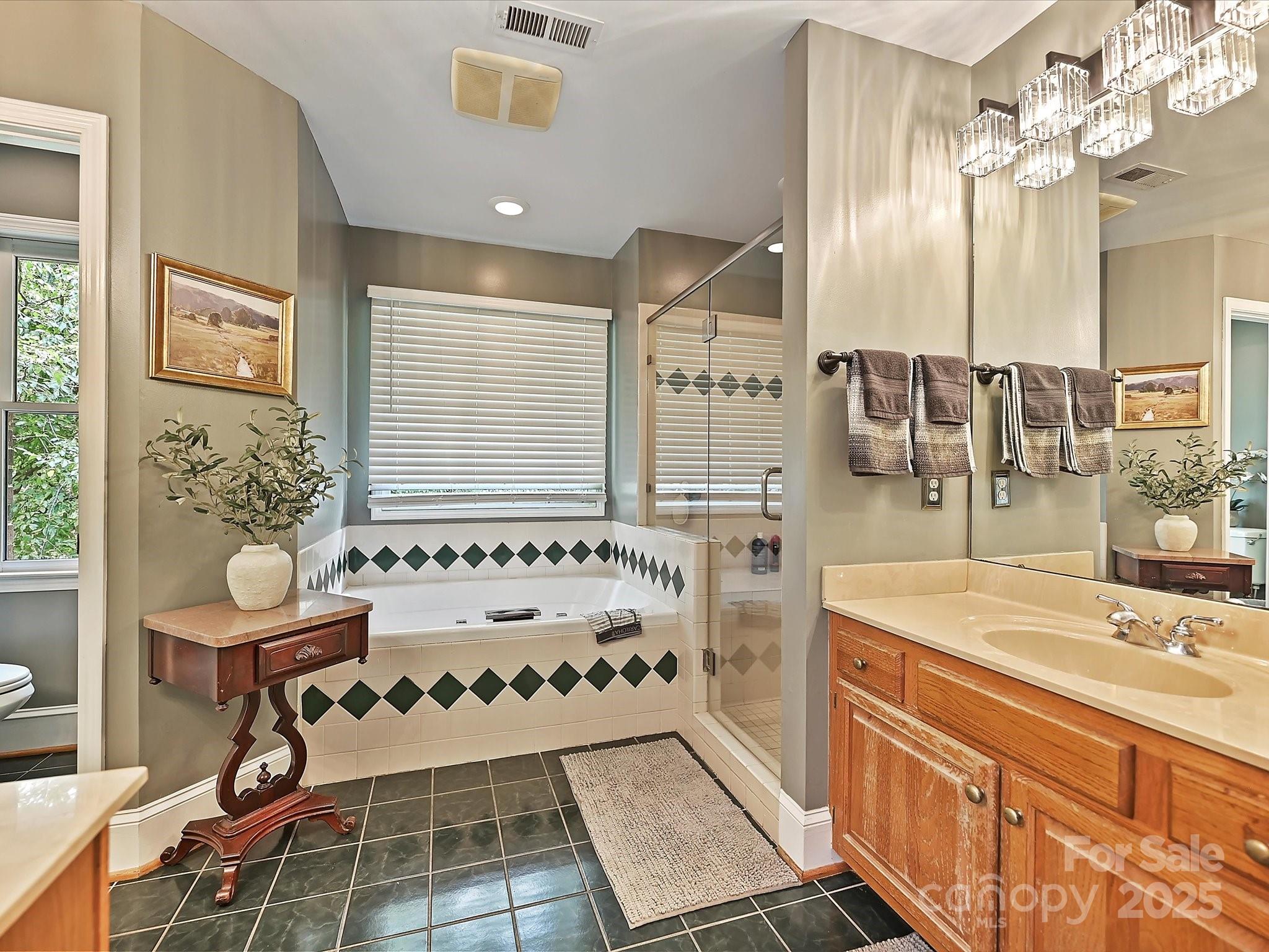 11902 Mountain Crest Circle — Charlotte