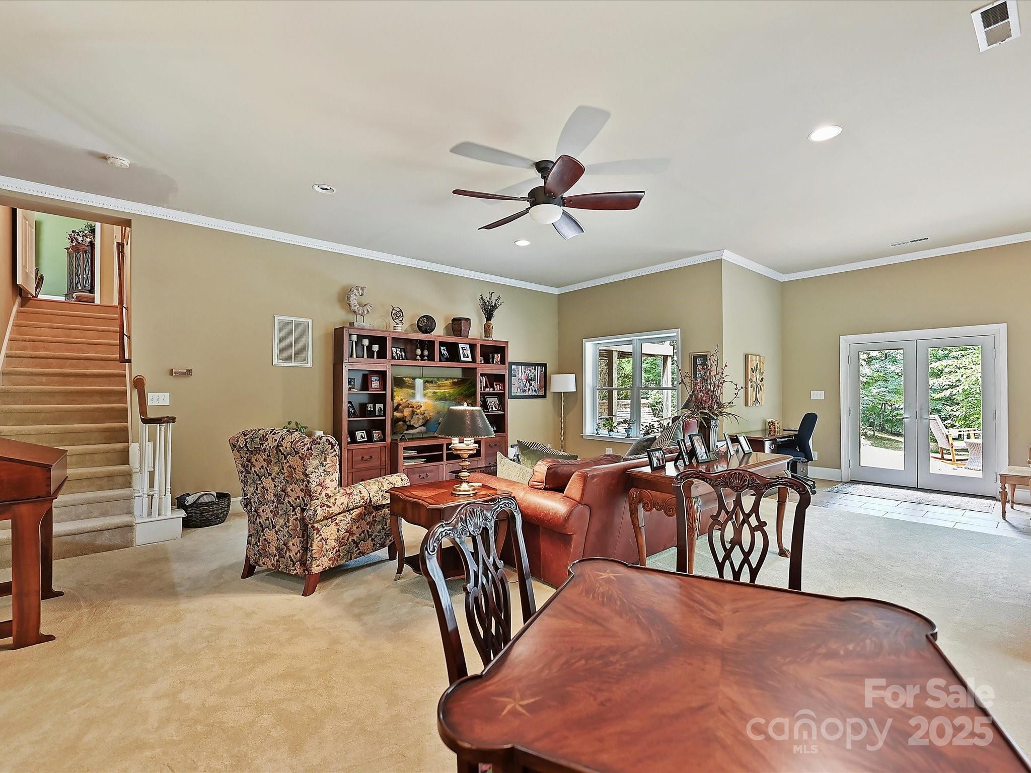 11902 Mountain Crest Circle — Charlotte
