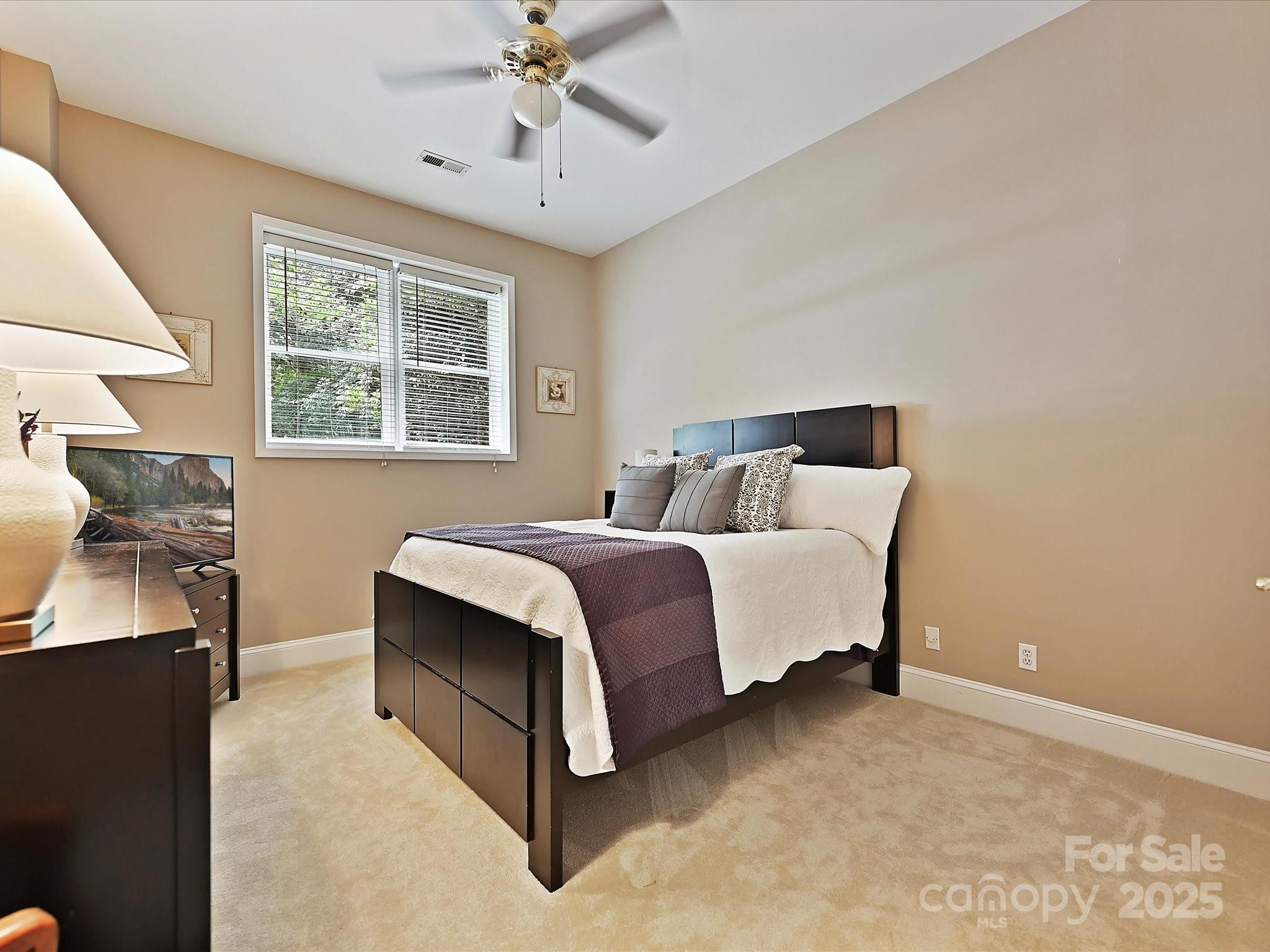 11902 Mountain Crest Circle — Charlotte