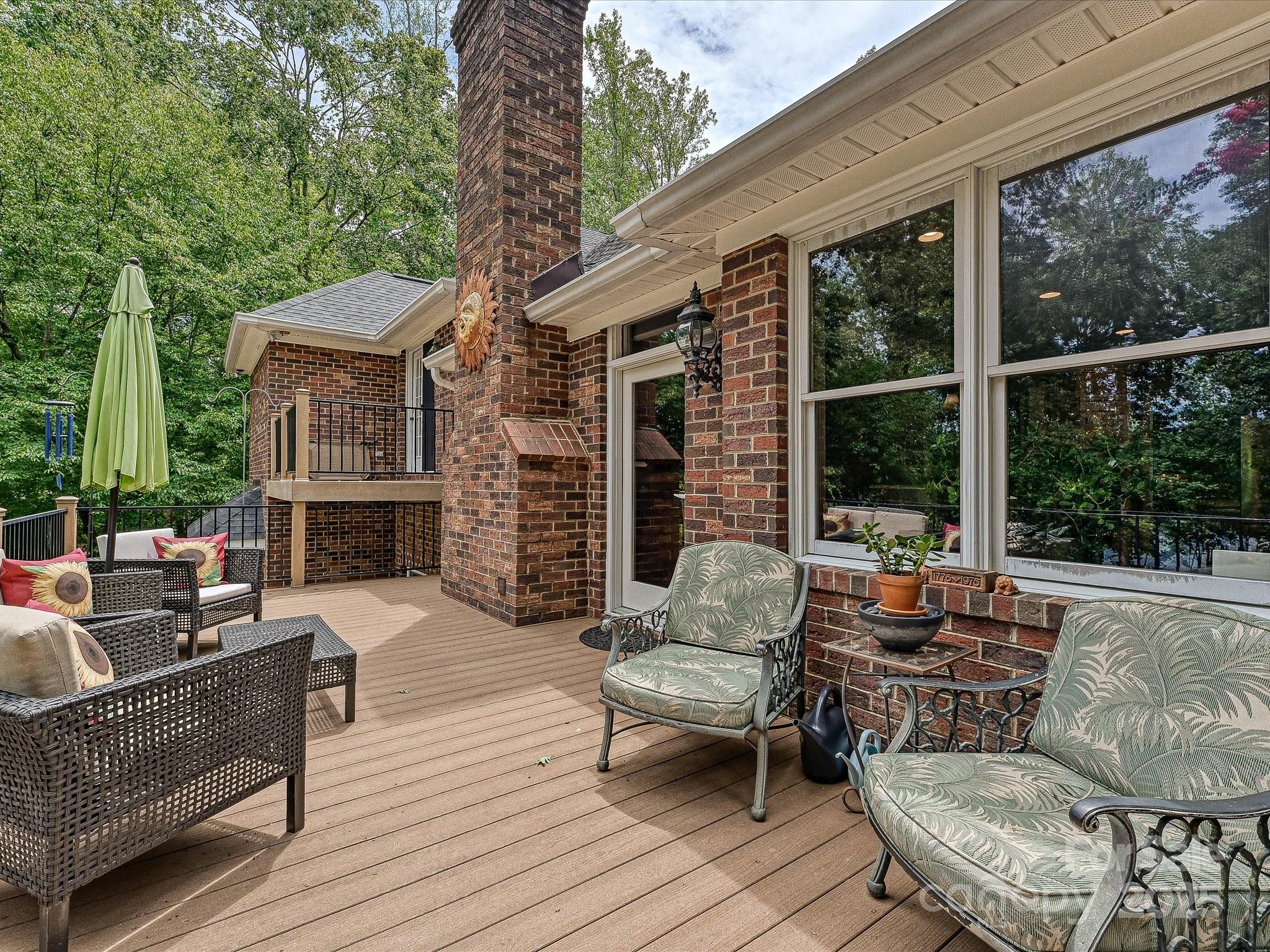 11902 Mountain Crest Circle — Charlotte