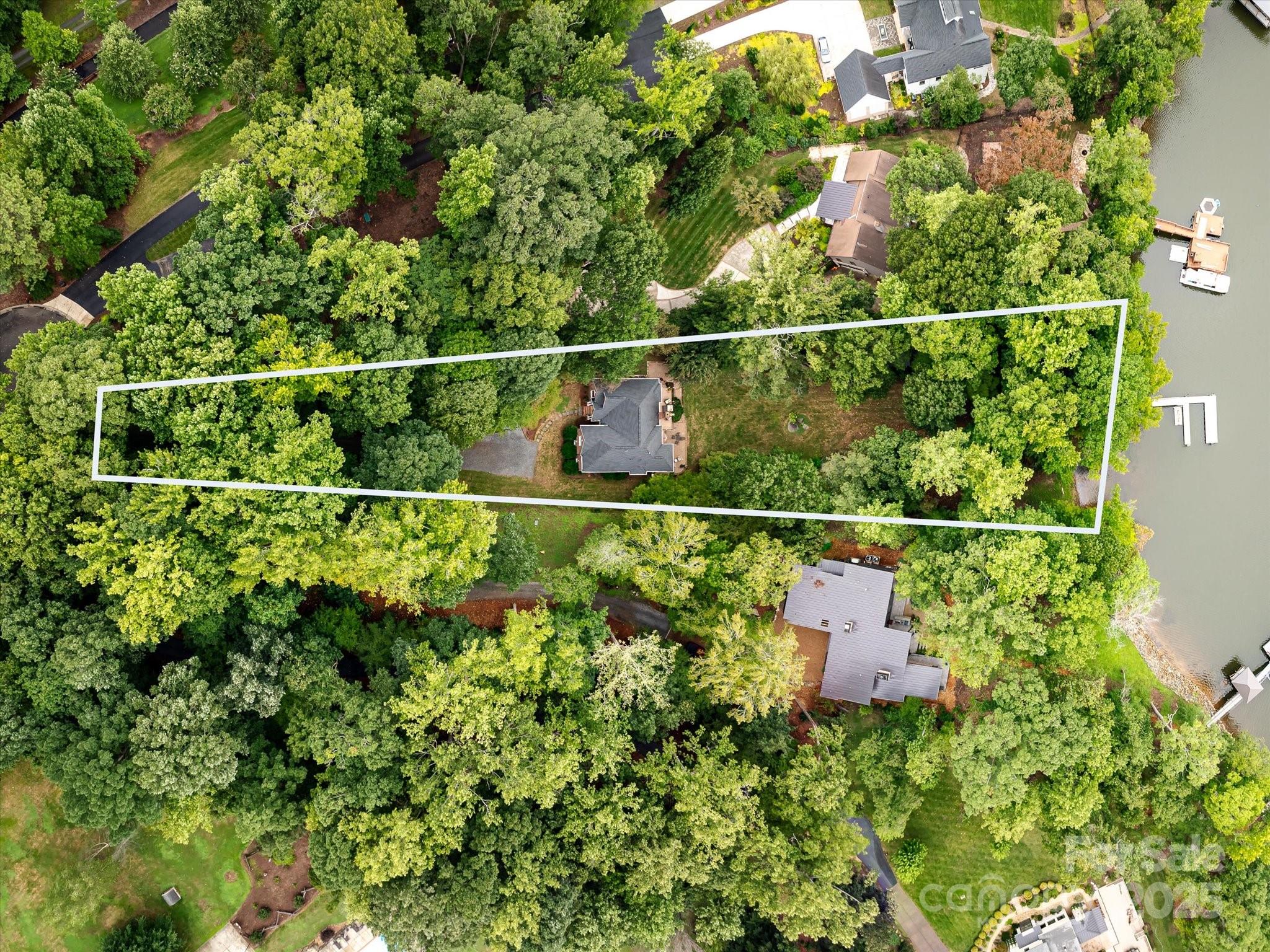 11902 Mountain Crest Circle — Charlotte