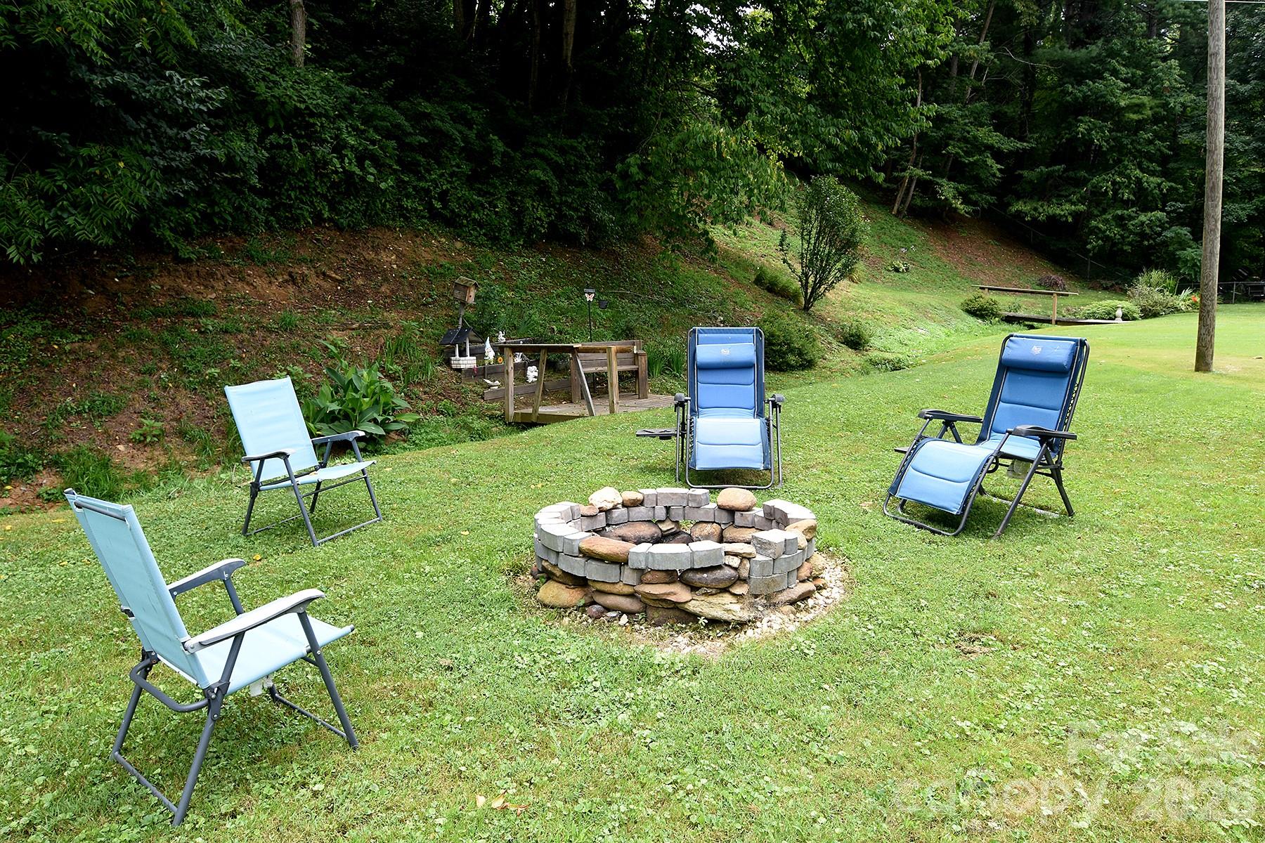 86 Skyview Drive — Waynesville