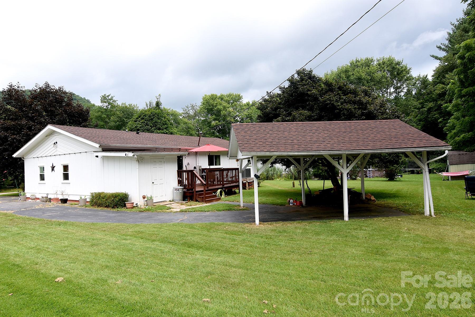 86 Skyview Drive — Waynesville