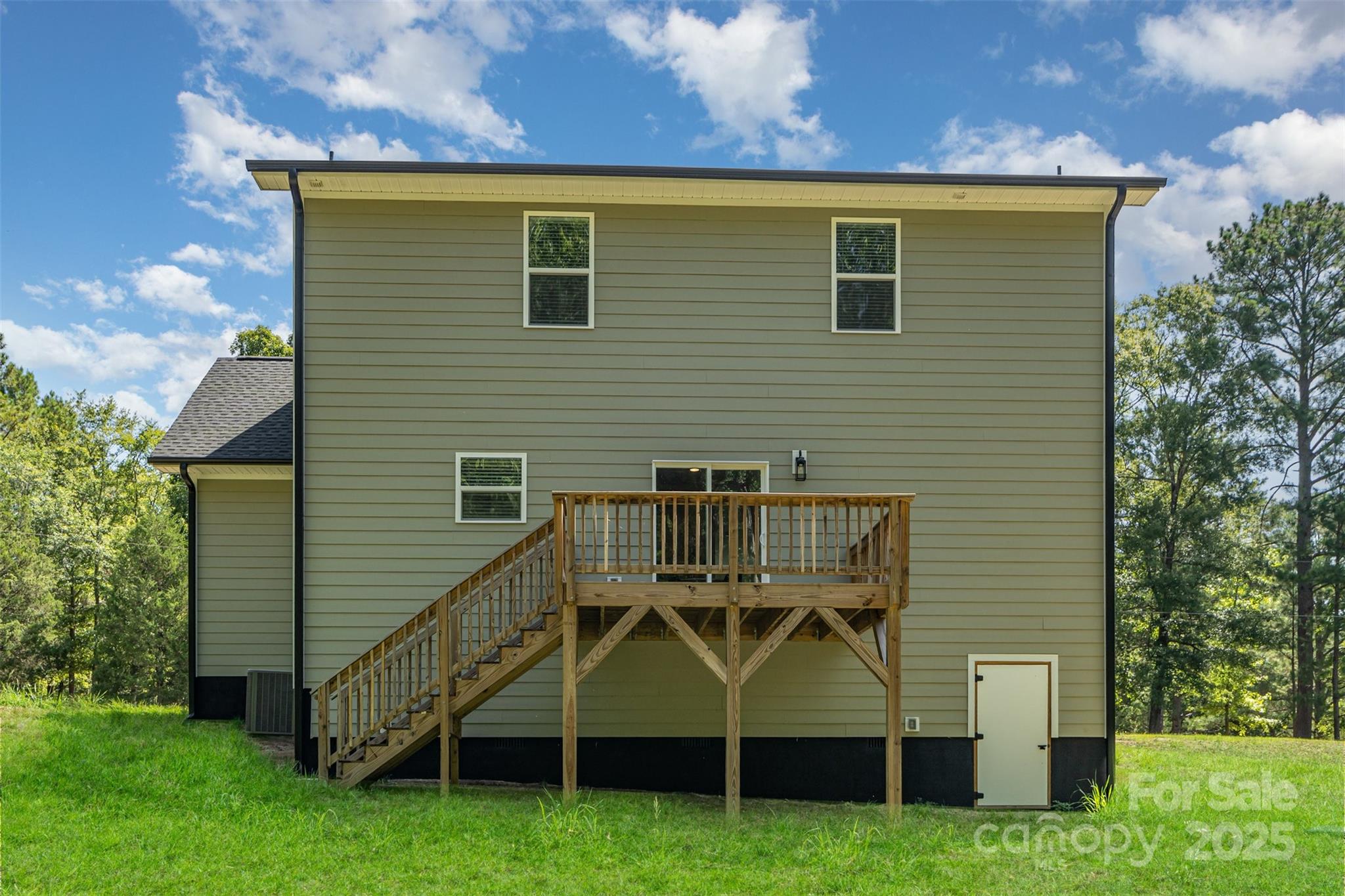 1563 Riverview Circle — Fort Lawn