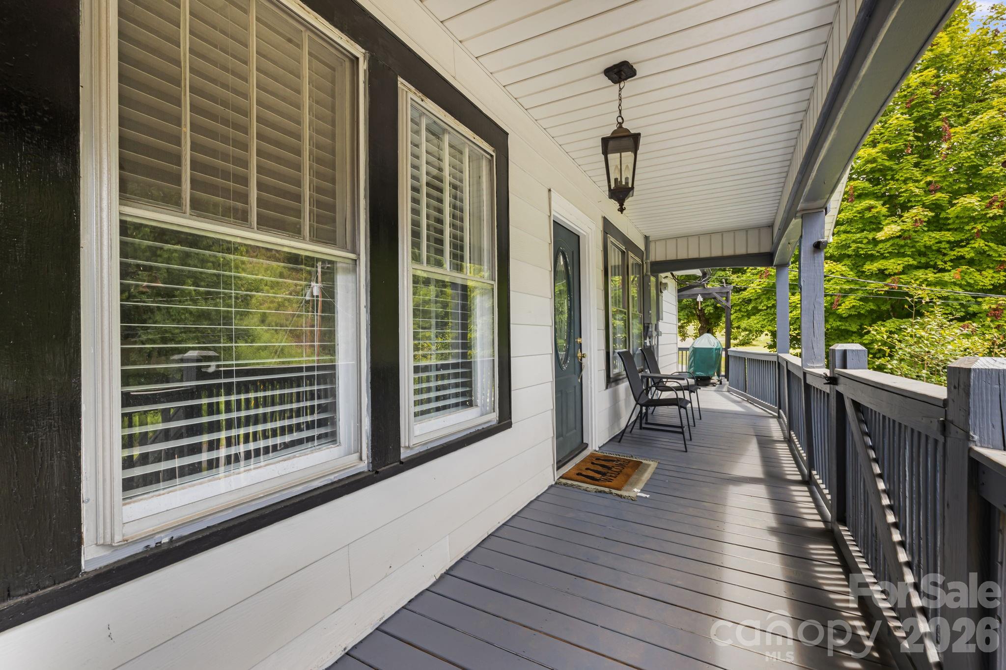 29 Ponder Street — Mars Hill