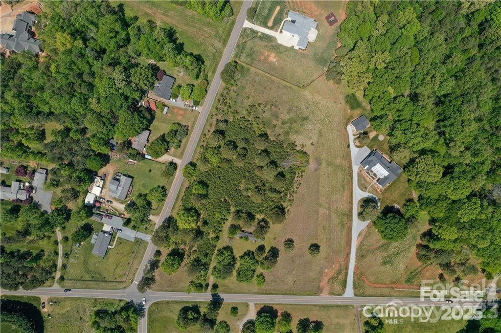 15615 Rocky River Road E — Davidson