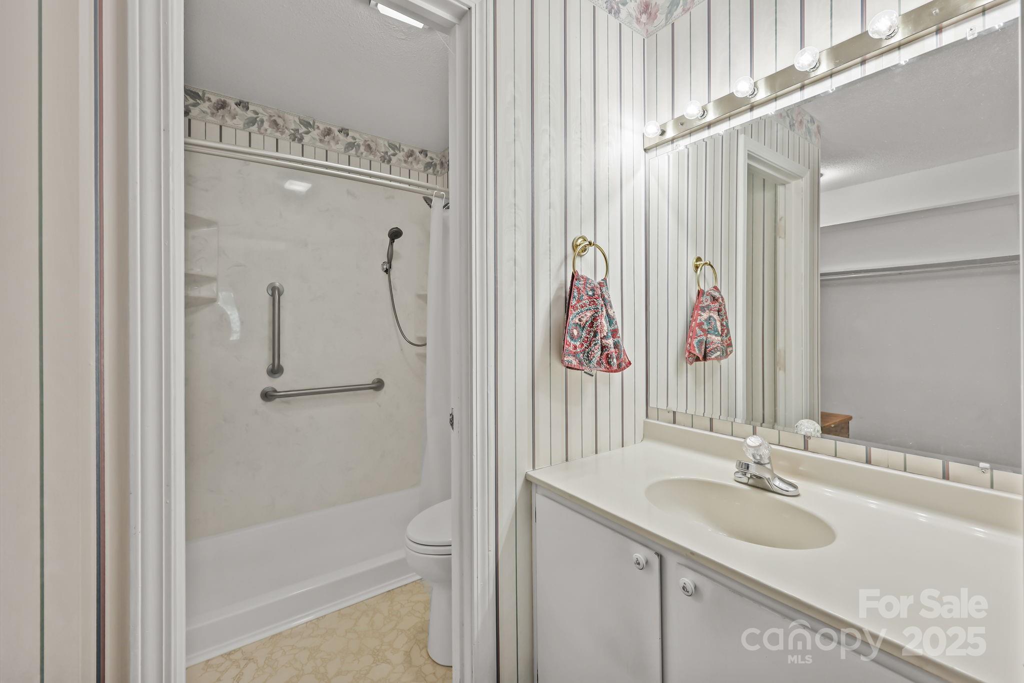 47 Edgewood Avenue NE #B-8 — Concord