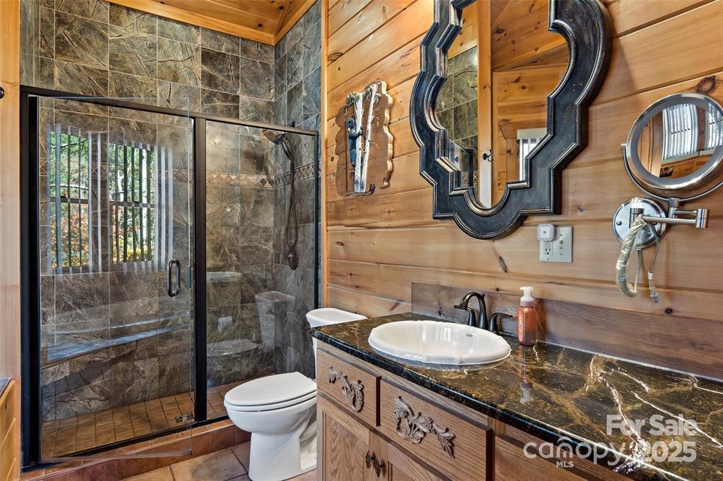 163 Gypsy Mountain Road — Marion