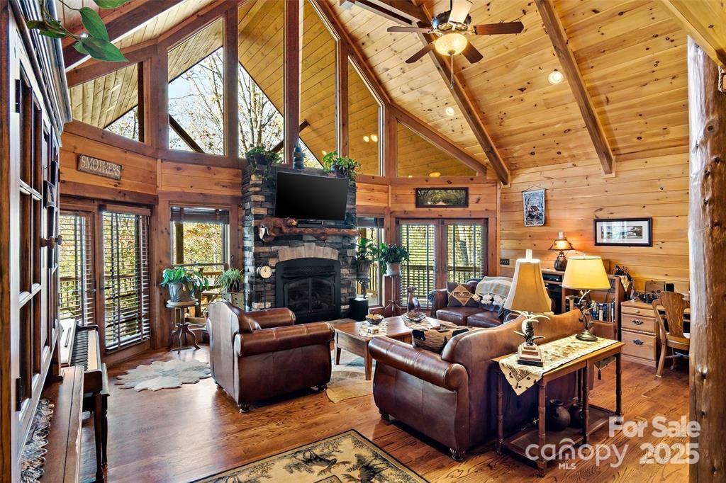 163 Gypsy Mountain Road — Marion